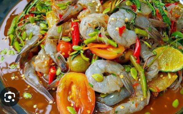 ตำกุ้งสด ร้านสถานี ตำ ยำ นัว
