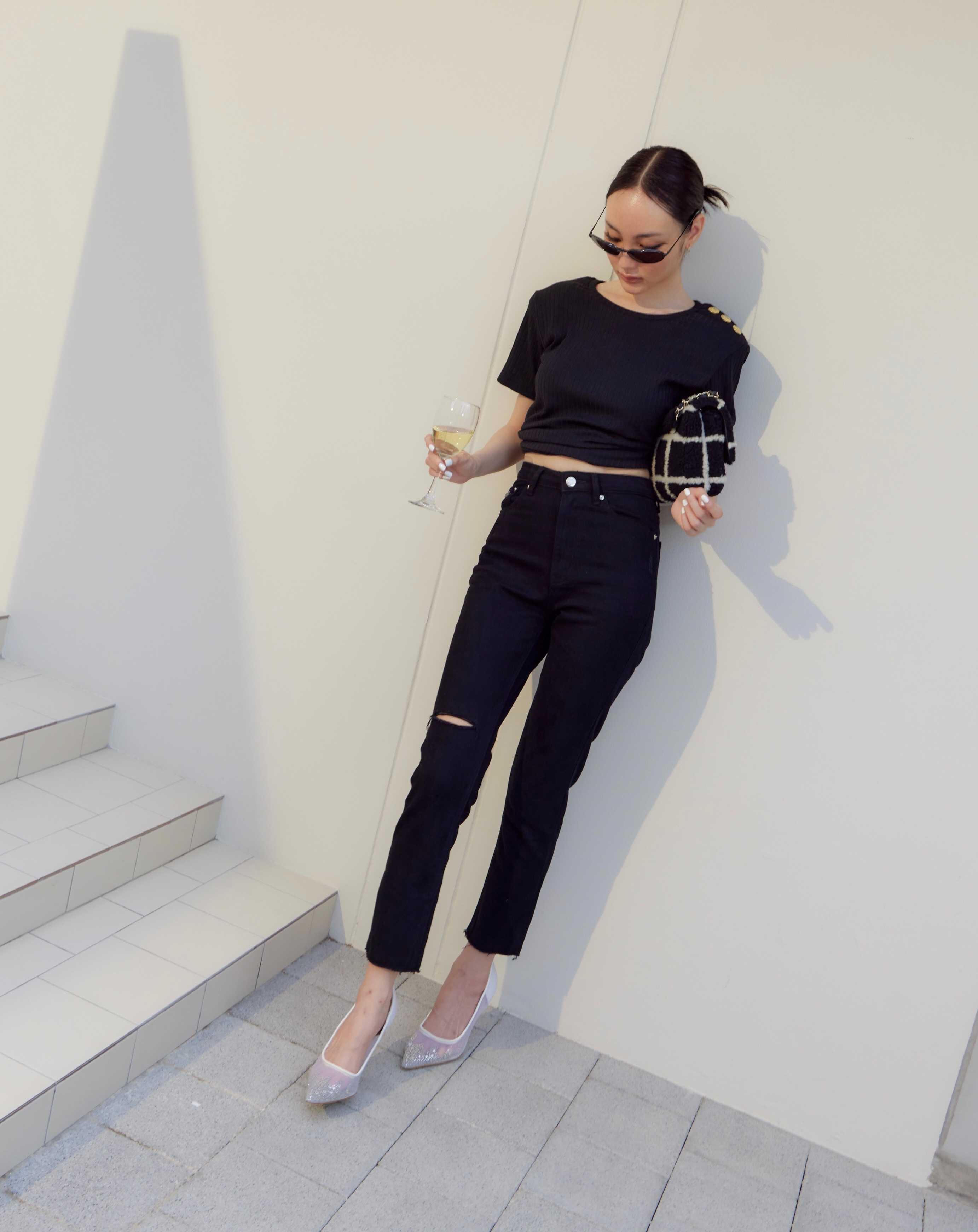Curved RIPPED SLIM jeans - 572