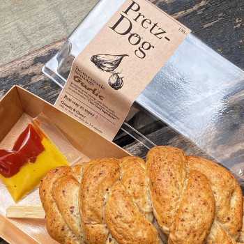 PekoPeko Pretzdog - Organic Pork Sausage