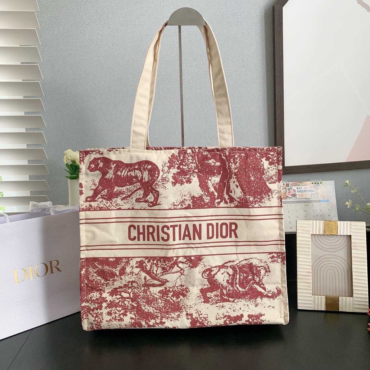 📌(ทักเชทก่อนสั่งซื้อ  Dior iviera Canvas Bag