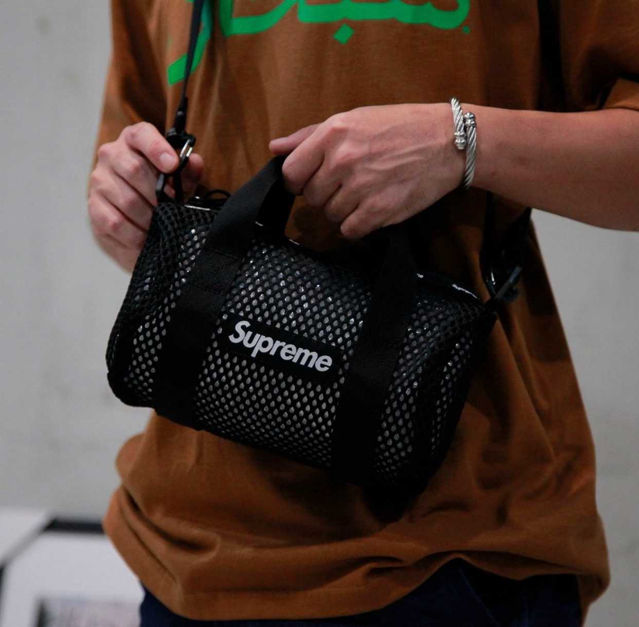 SUPREME MESH MINI DUFFLE BAG BLACK