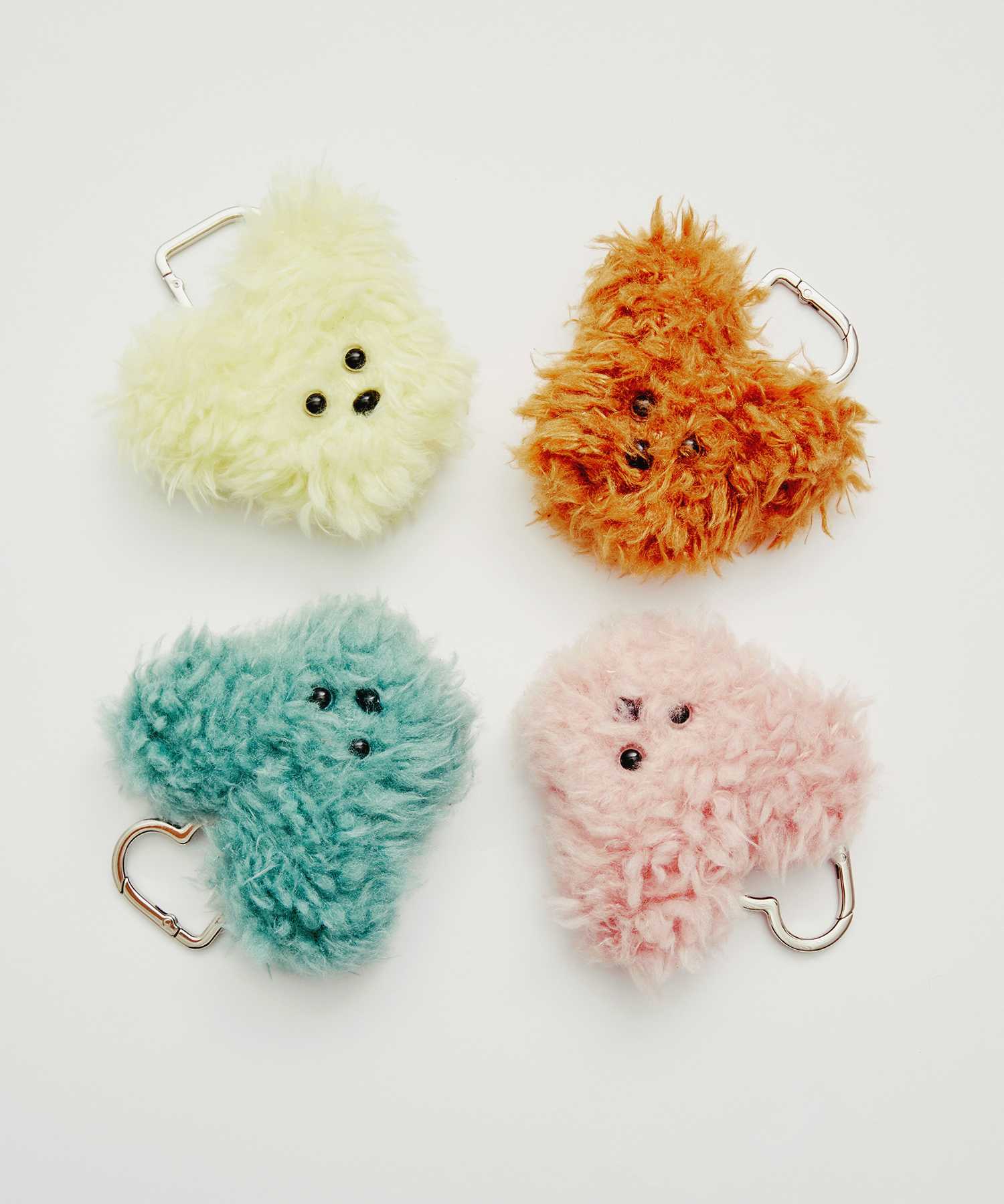 🔥 พรีออเดอร์ 2-3 weeks 🔥 Fluffy Keyring 4 colors_J73301010