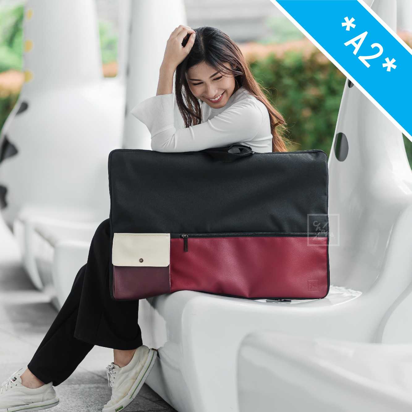 Mana A2 กระเป๋าใส่กระดานรองวาดรูป/กระเป๋าสถาปัตย์/กระเป๋าใส่แบบ ขนาด A2 - สี Active Red