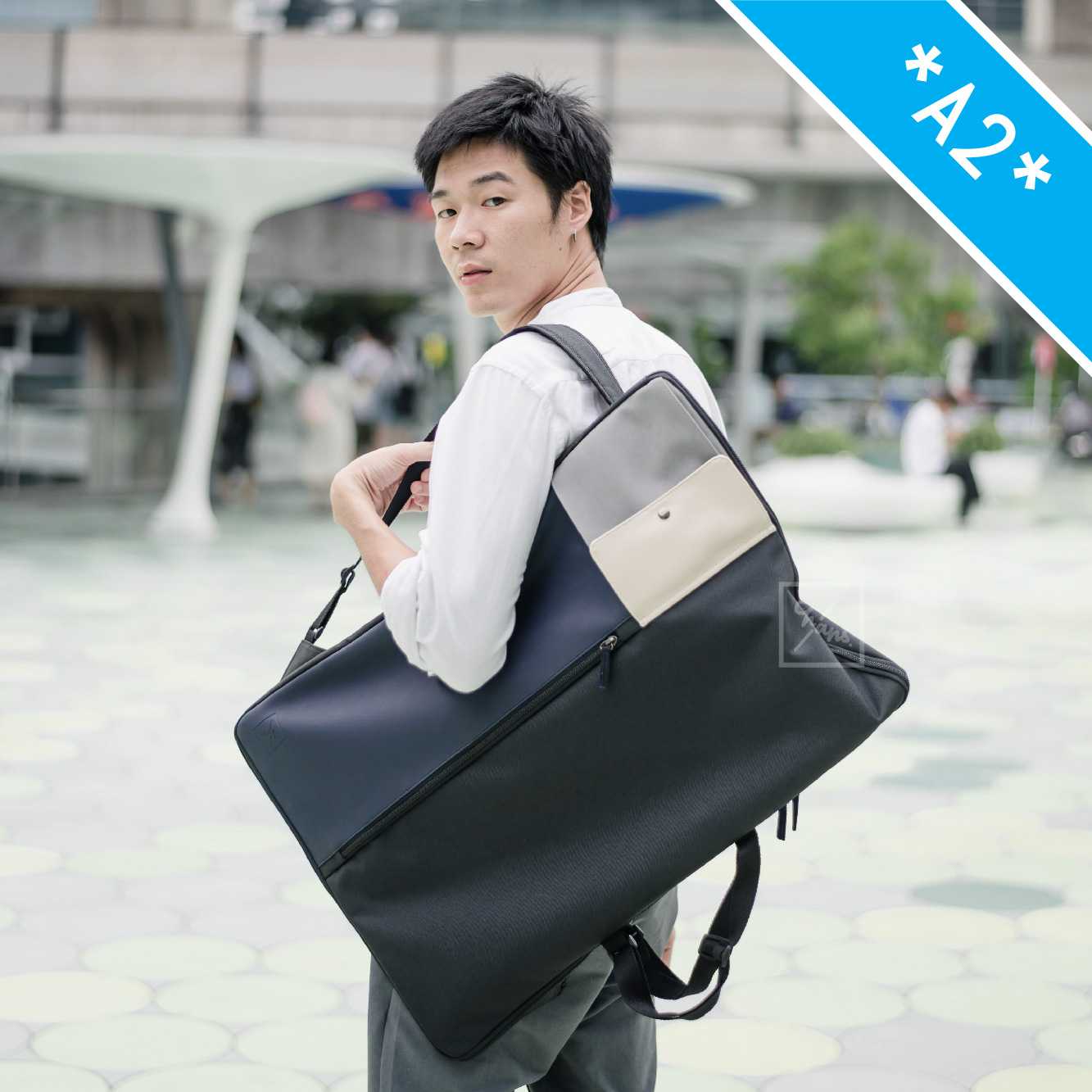 Mana A2 กระเป๋าใส่กระดานรองวาดรูป/กระเป๋าสถาปัตย์/กระเป๋าใส่แบบ ขนาด A2 - สี Smart Navy