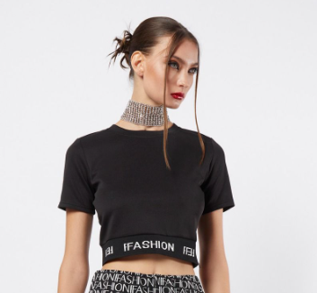 เสื้อทีเชิ้ตทรงครอปแต่งขอบโลโก้ | Logo Waistband Crop Tee Shirt | 06265