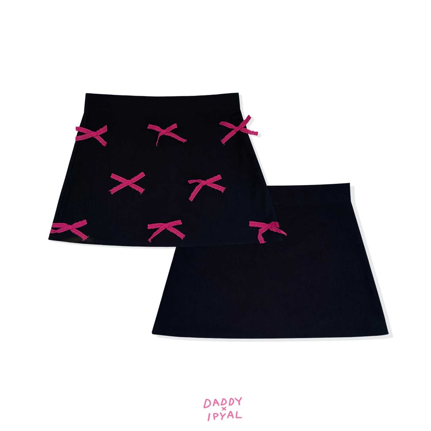 DADDY | Ribbon Skirt กระโปรง mini skirt ผ้าลูกฟูกสีดำแต่งริบบิ้นลูกไม้สีชมพูเข้ม