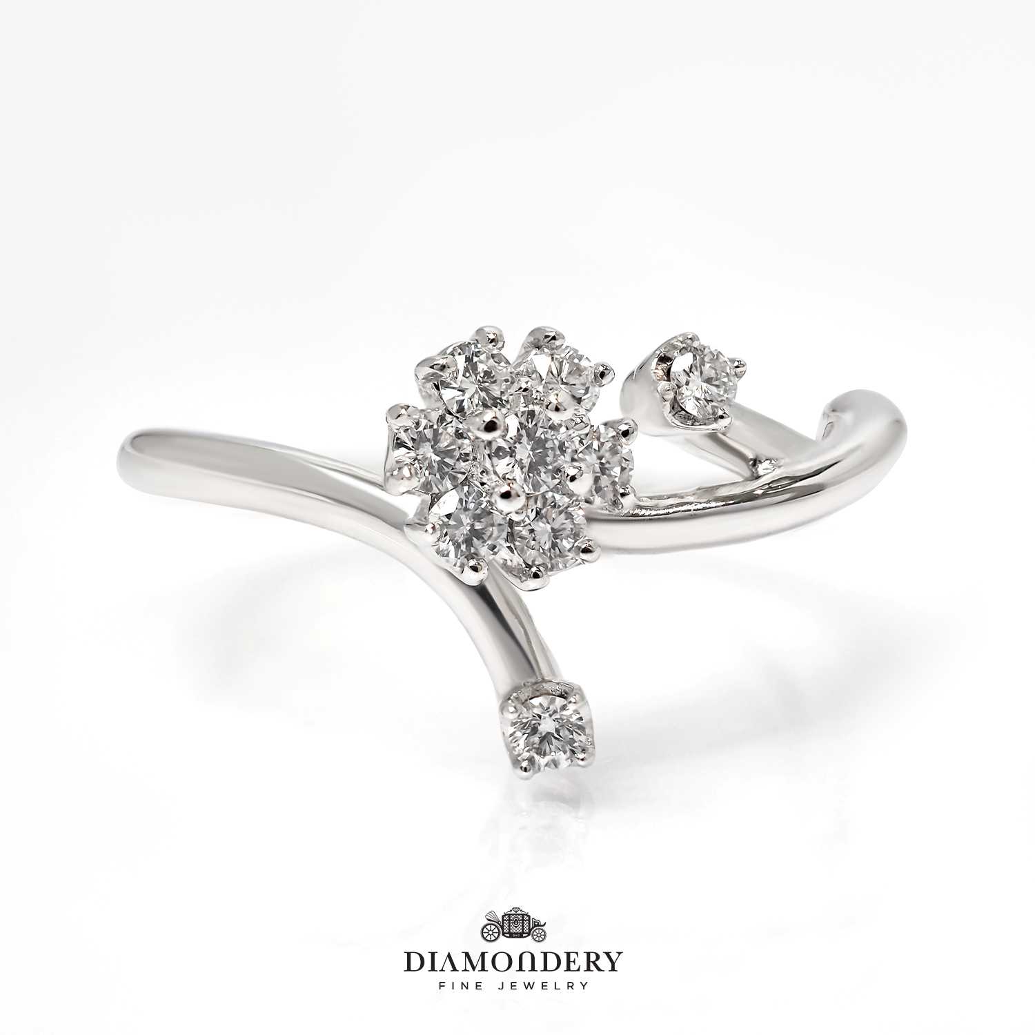 แหวนเพชร Floral Diamond Ring