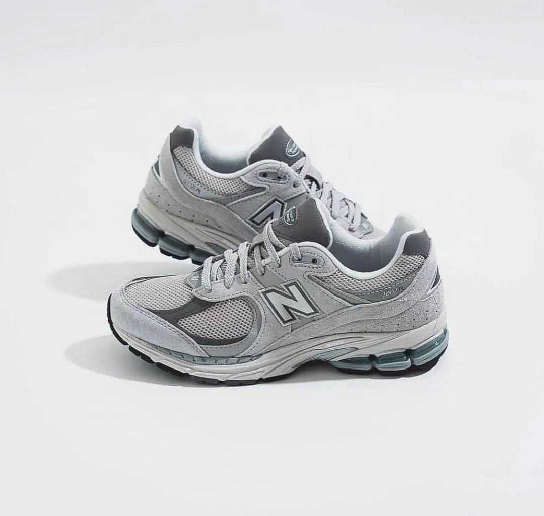 New Balance ML2002RO 