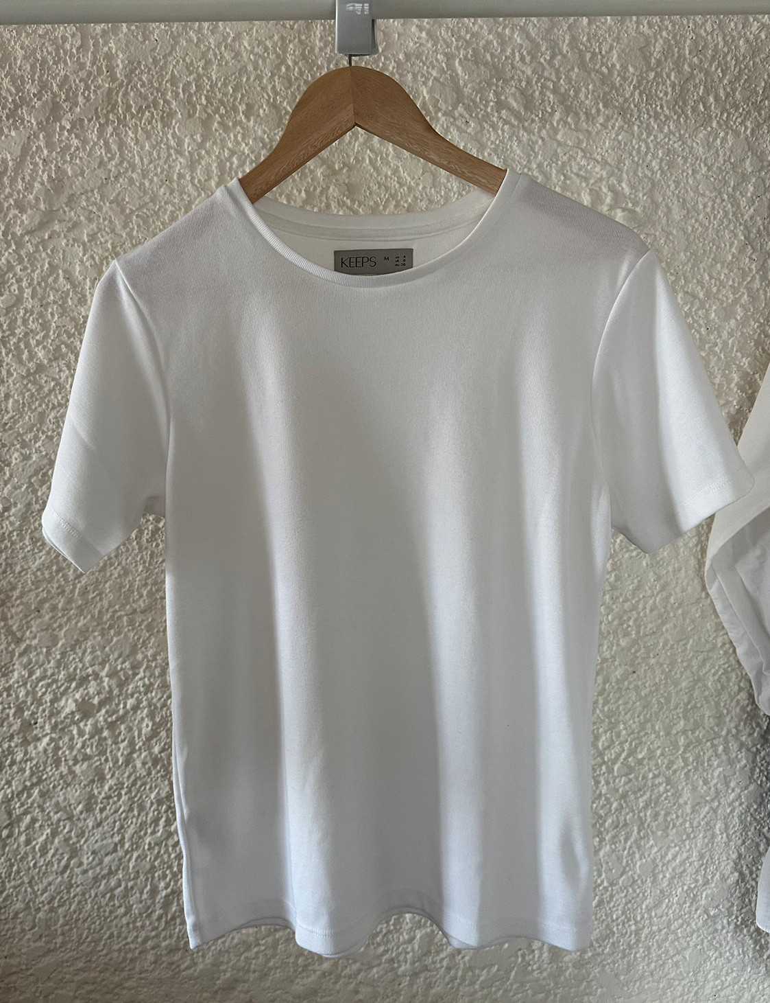 015 - เสื้อยืด Keeps Size M
