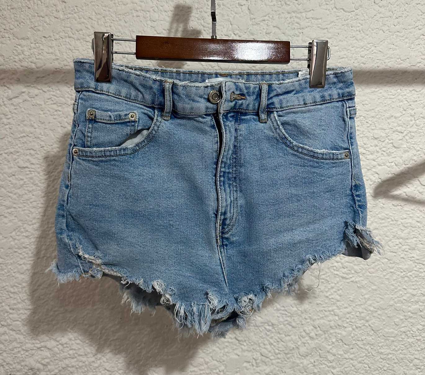 021 - กางเกงขาสั้น Zara Size 40