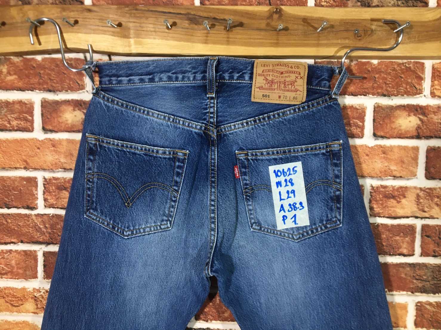 รหัส10625 Levi's501 Made in Korea เลขกระดุมK37 วัดจริง เอว28
