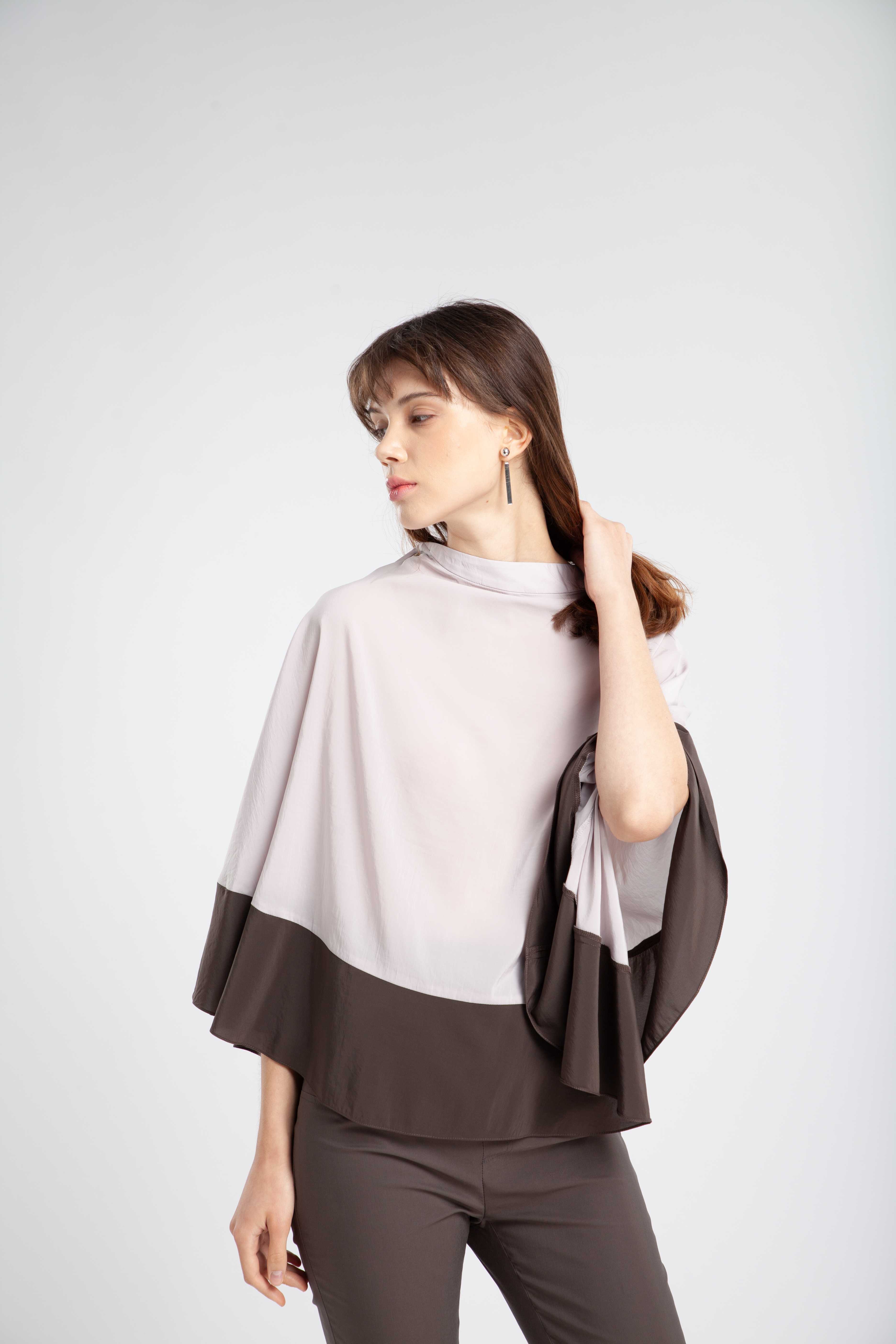 QueenCows ผ้าคลุมให้นม Jamille Chiffon Proncho (Gray)