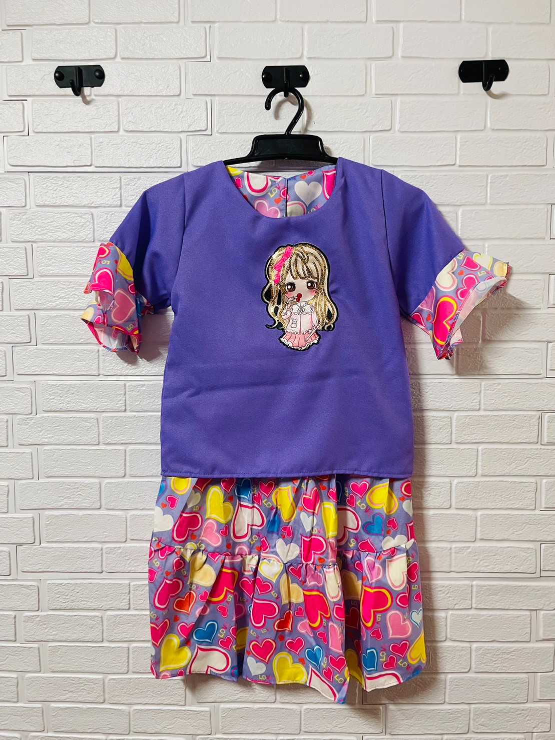 ชุดกระโปรง (เด็กโต)  กระโปรงลาย