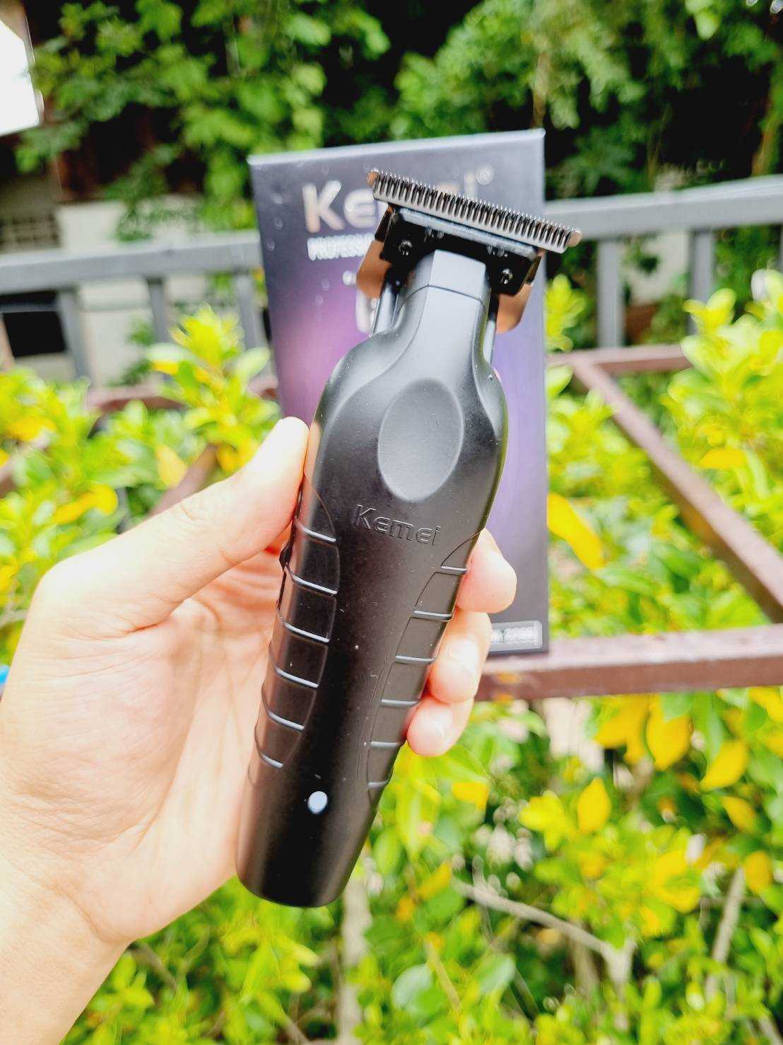 ปัตตาเลี่ยนกันขอบ Kemei 2299 สีดำ สินค้าเป็นฟันเดิม ไม่ได้ลับคม