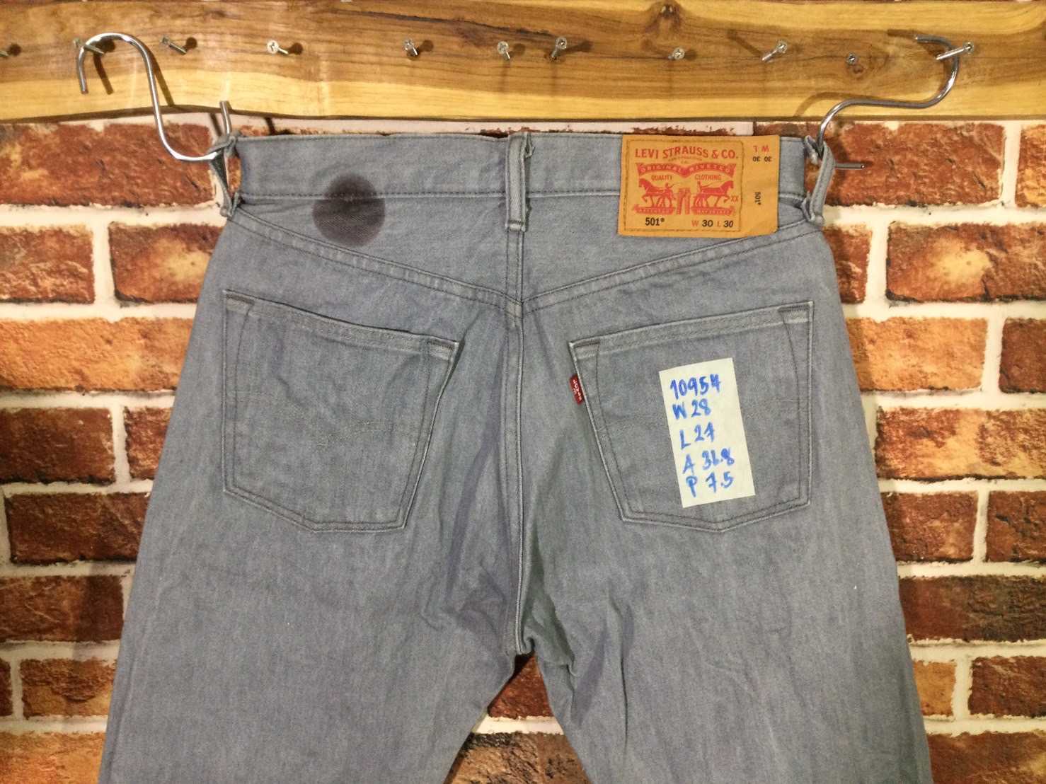 รหัส10954 Levi's501 (สีเทาพาสเทล Made in Mexico   เลขกระดุม4093 วัดจริง เอว28