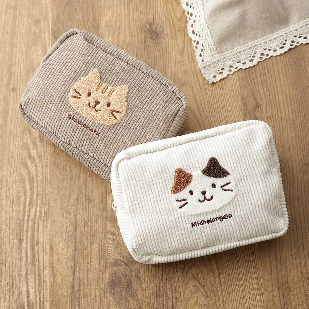 Box Pouch กระเป๋าทรงกล่องผ้าลูกฟูกน้องแมว [กำหนดจัดส่งในญี่ปุ่นวันที่ 28 กันยายน]