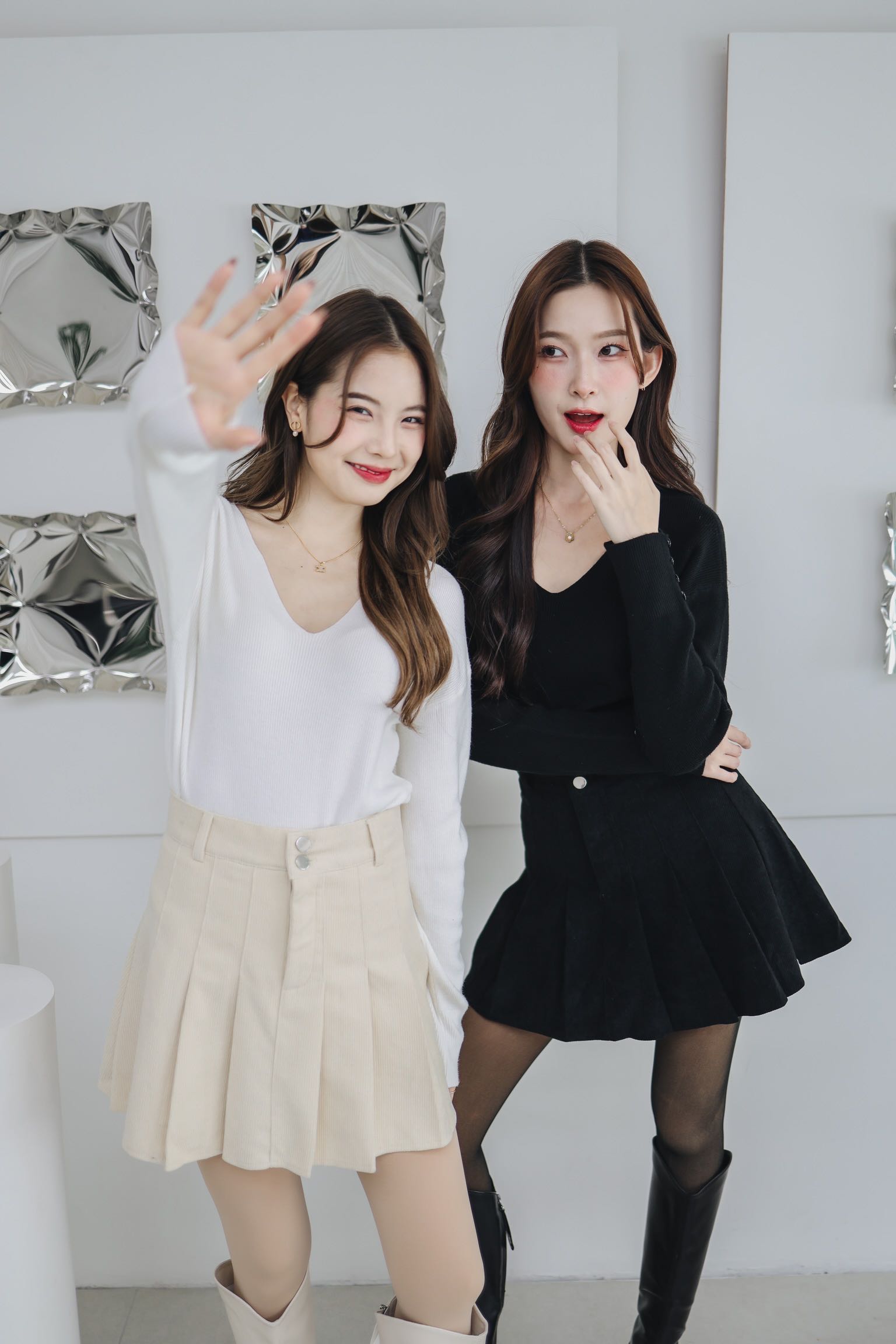 เสื้อไหมพรมคอวี