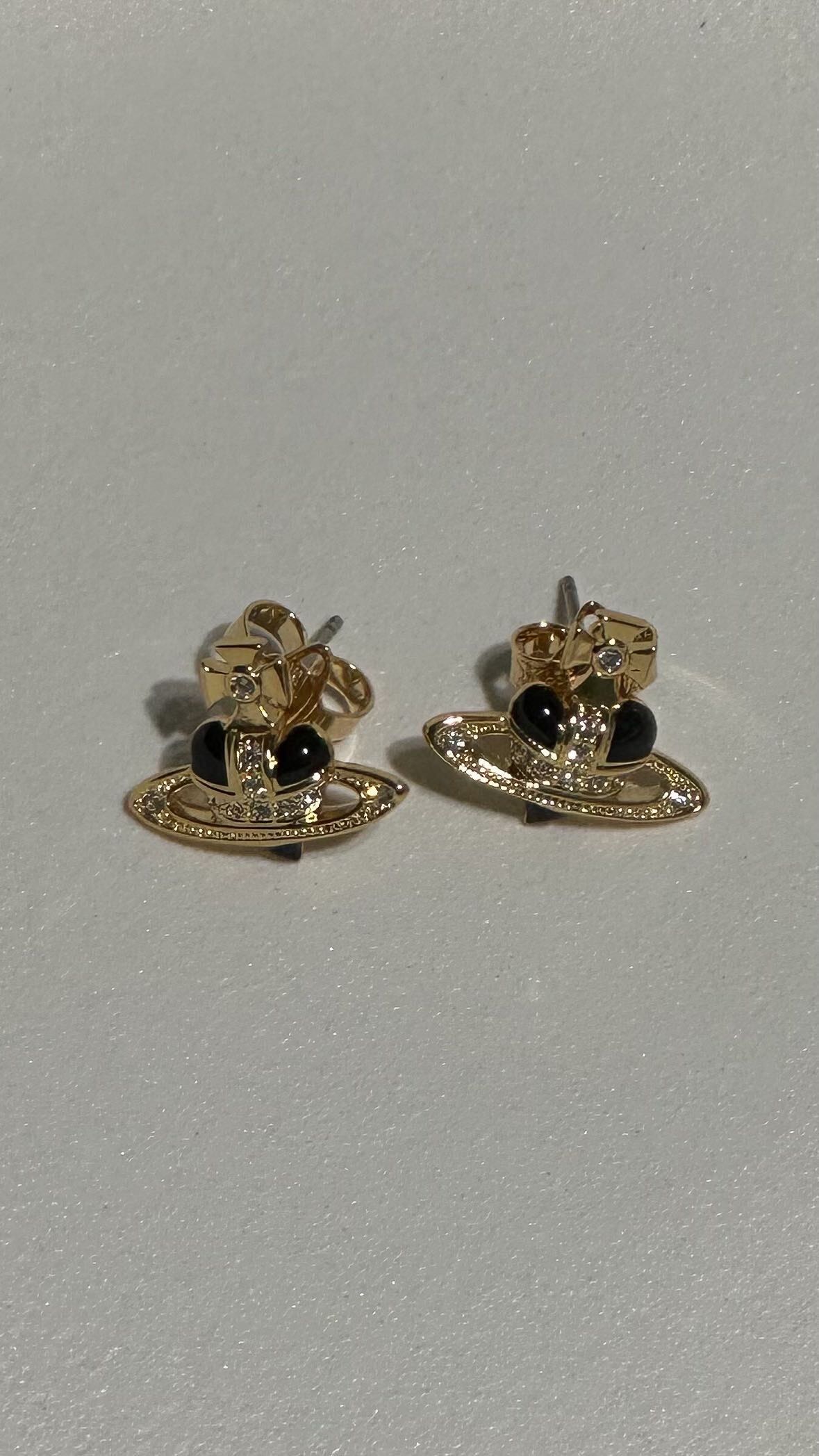 VIVIENNE WESTWOOD vintage black heart earrings