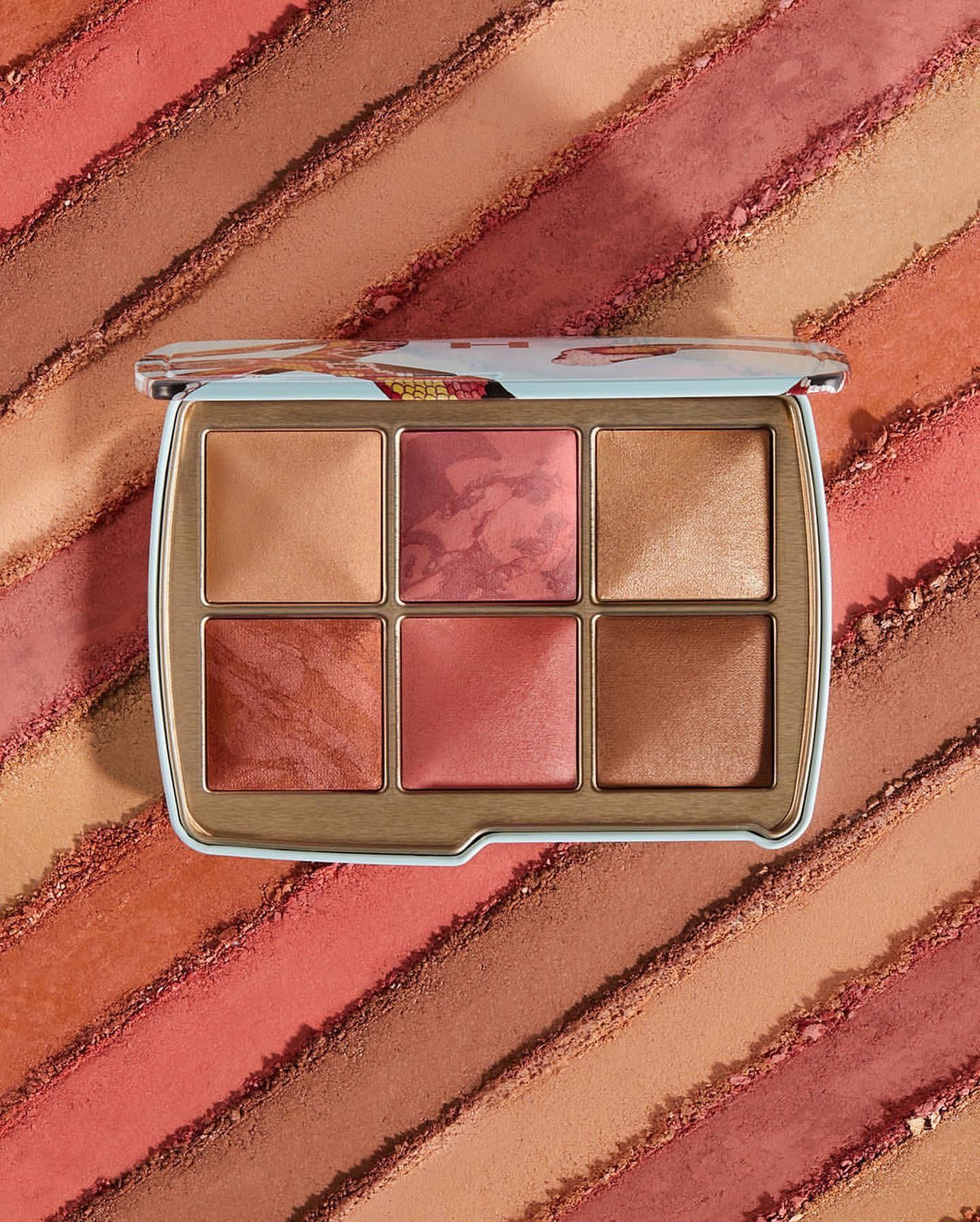 Hourglass Palette Limited Edition 2023 Snake