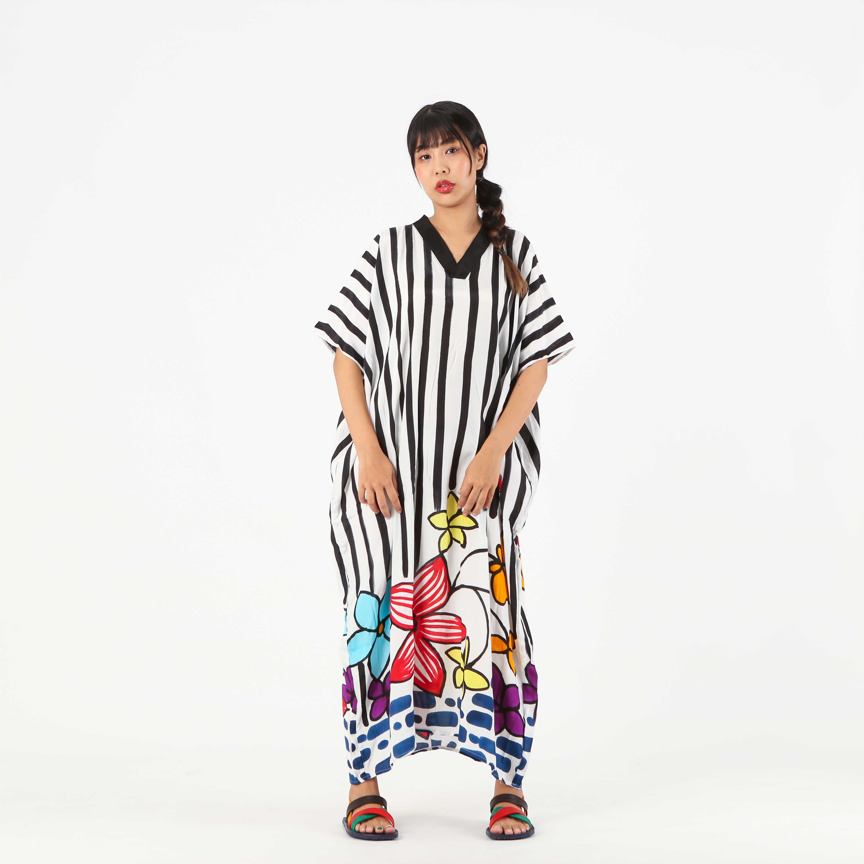(Pre-order) Kaftan เย็บริม V Nack Cotton Silk Hand Paint Free Size