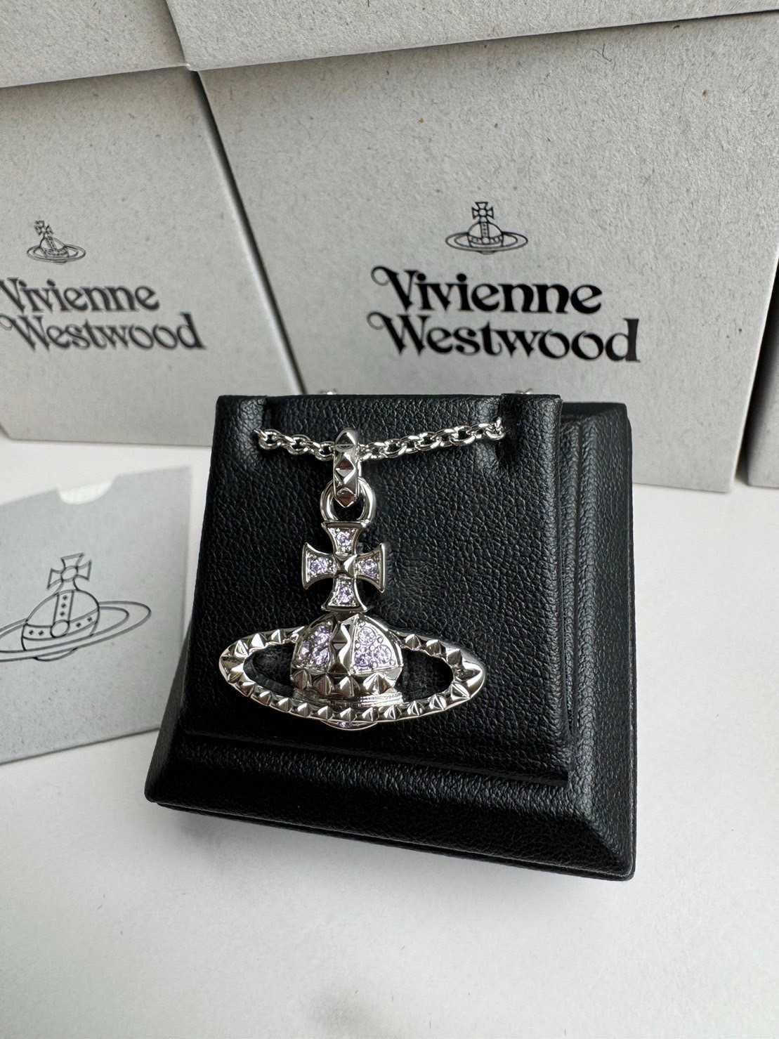 New Vivienne Westwood  สร้อยคอคลาสสิก เพชรม่วง