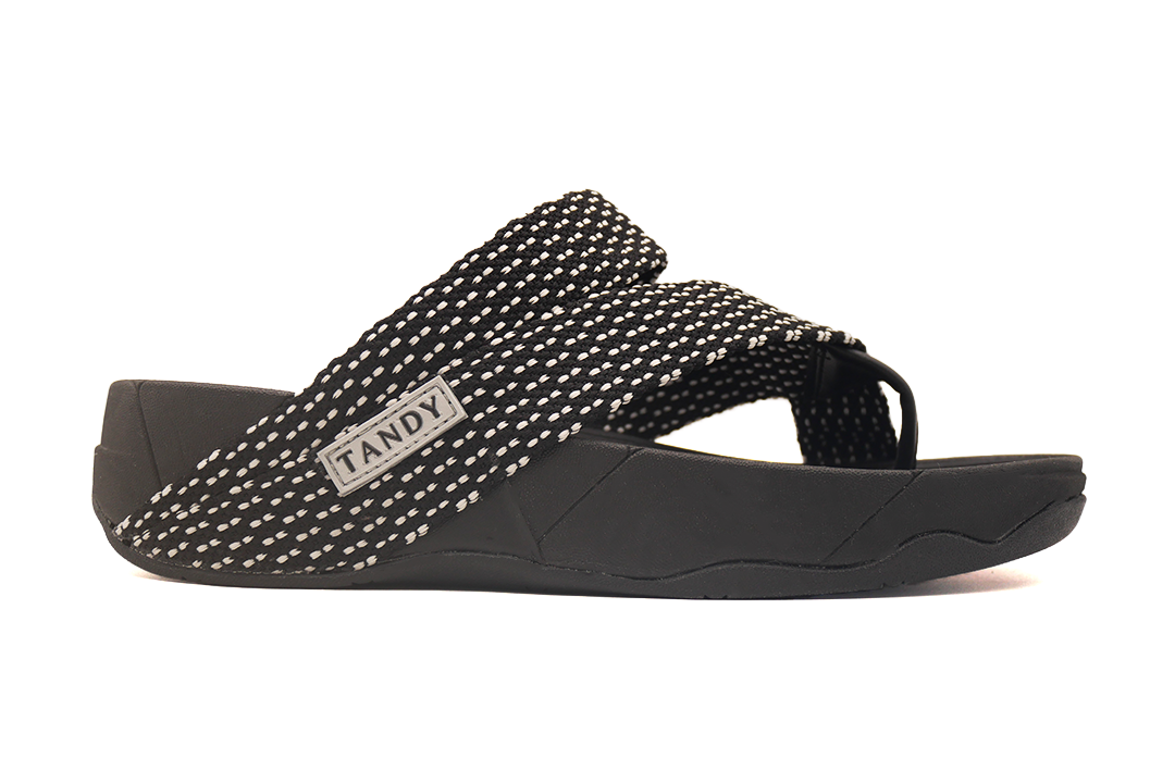 รองเท้า TANDY รุ่น Weave Dot (Black/Black)