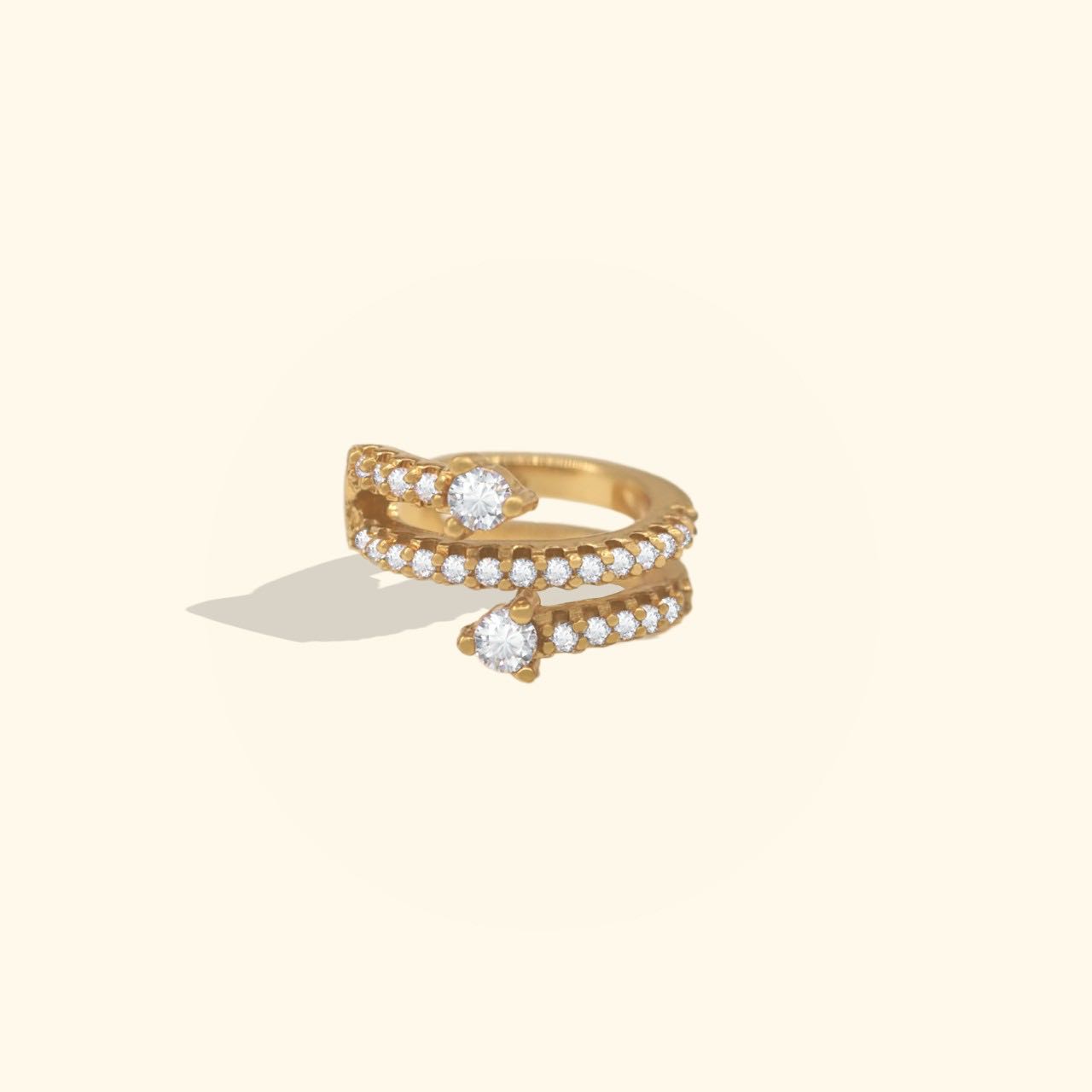 ต่างหูหนีบคริสตัลลูกศร (Arrow Crystal Bar Earcuff)