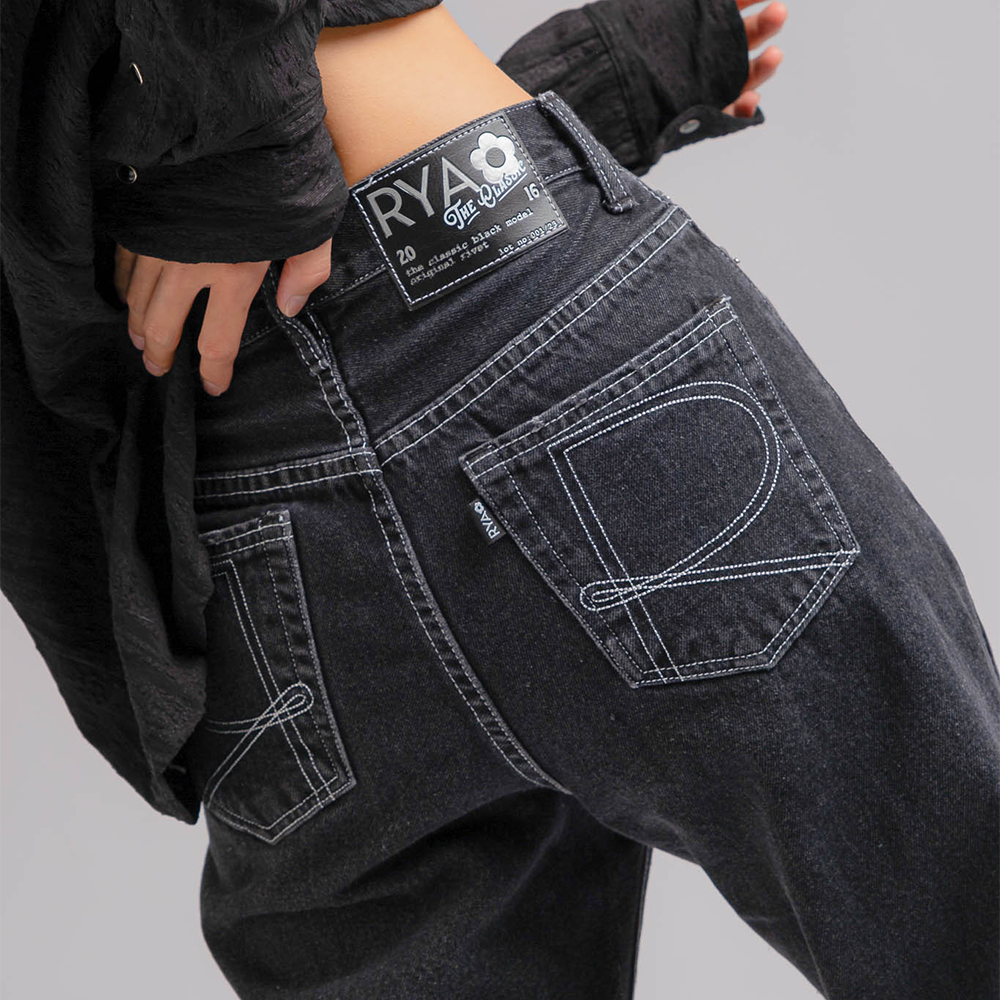 RYA The Classic Jeans (Black)