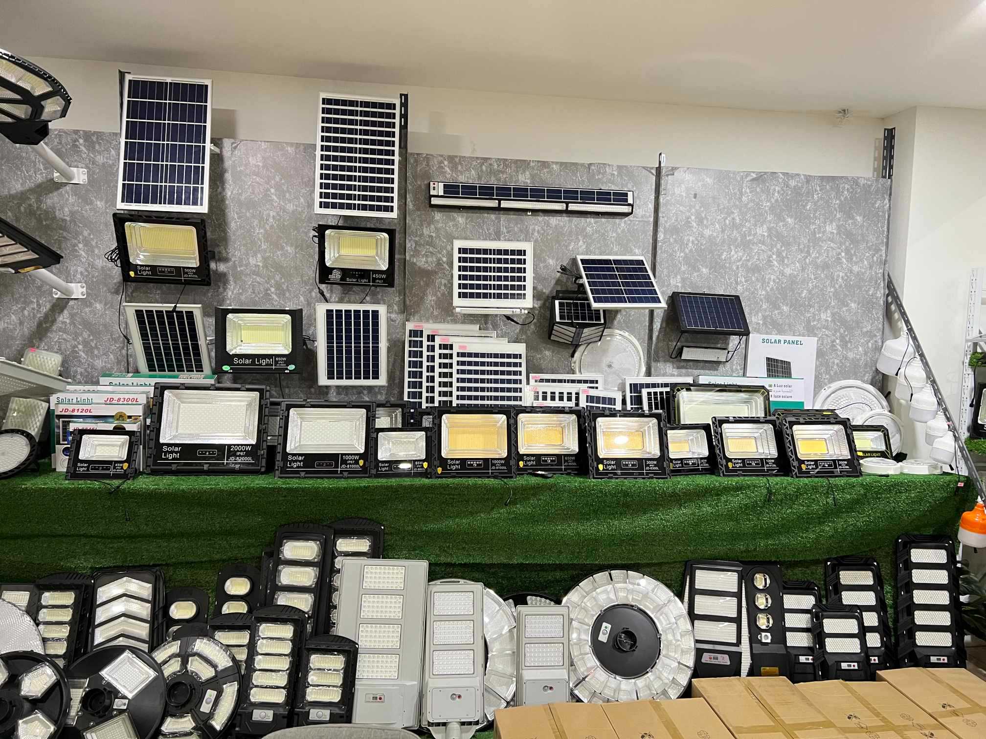 โคมไฟสปอร์ตไลท์โซลาร์1000w  Polycrystalline Silicon ชิปSMD 5730 IP67