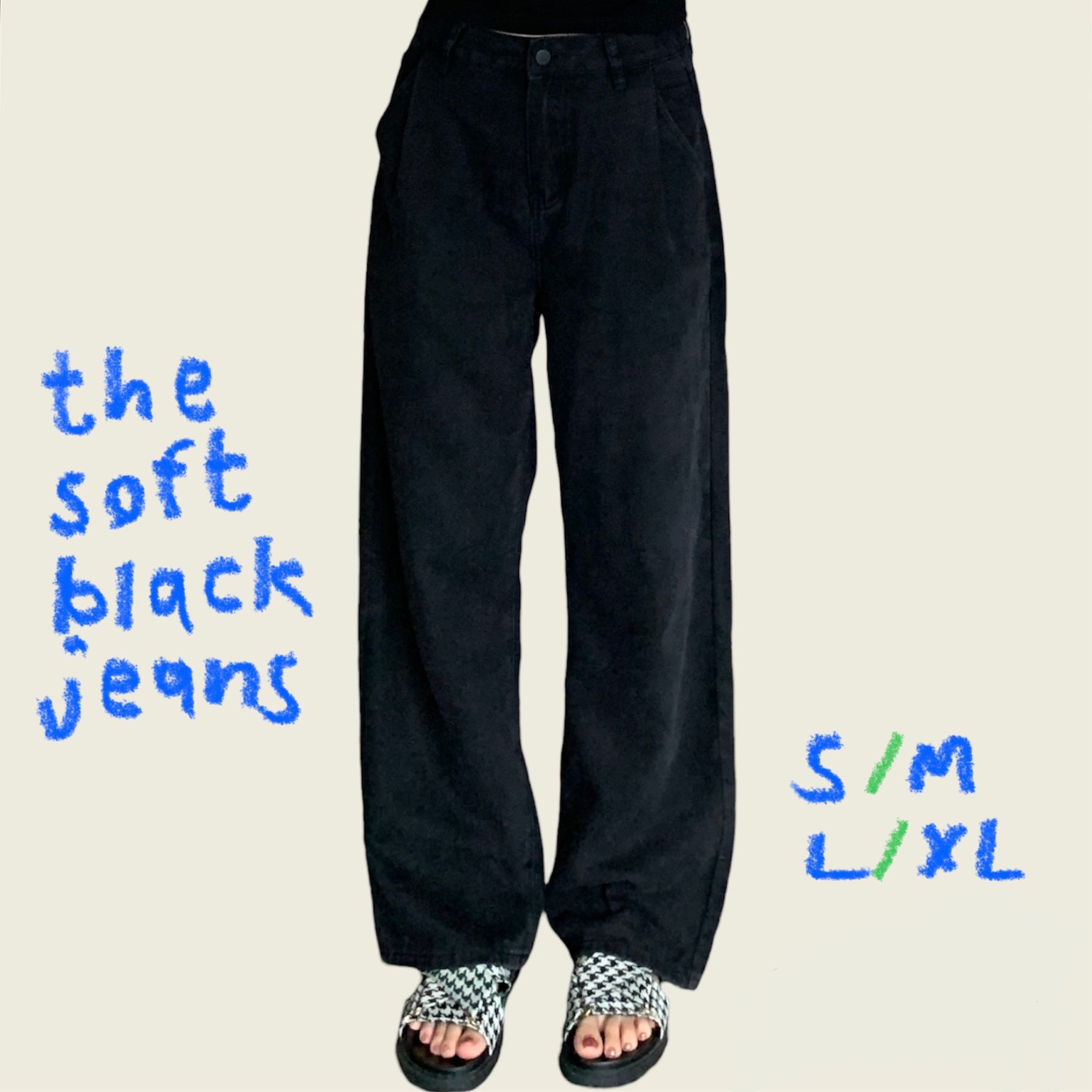 (PRE ORDER) THE SOFT BLACK JEANS