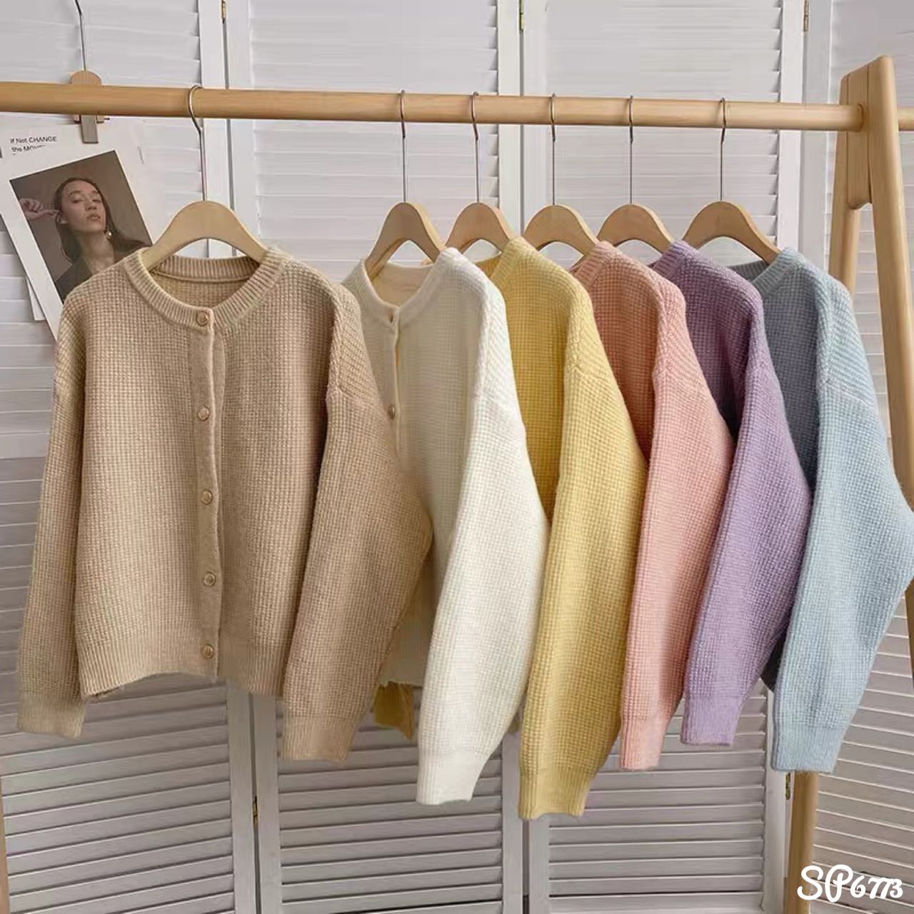 สินค้าใหม่!! คาร์ดิแกนเกาหลี ทอแน่น กระดุมทอง ทรงเรียบสวย สีพาสเทล ใส่คลุมได้ทุกวัน 