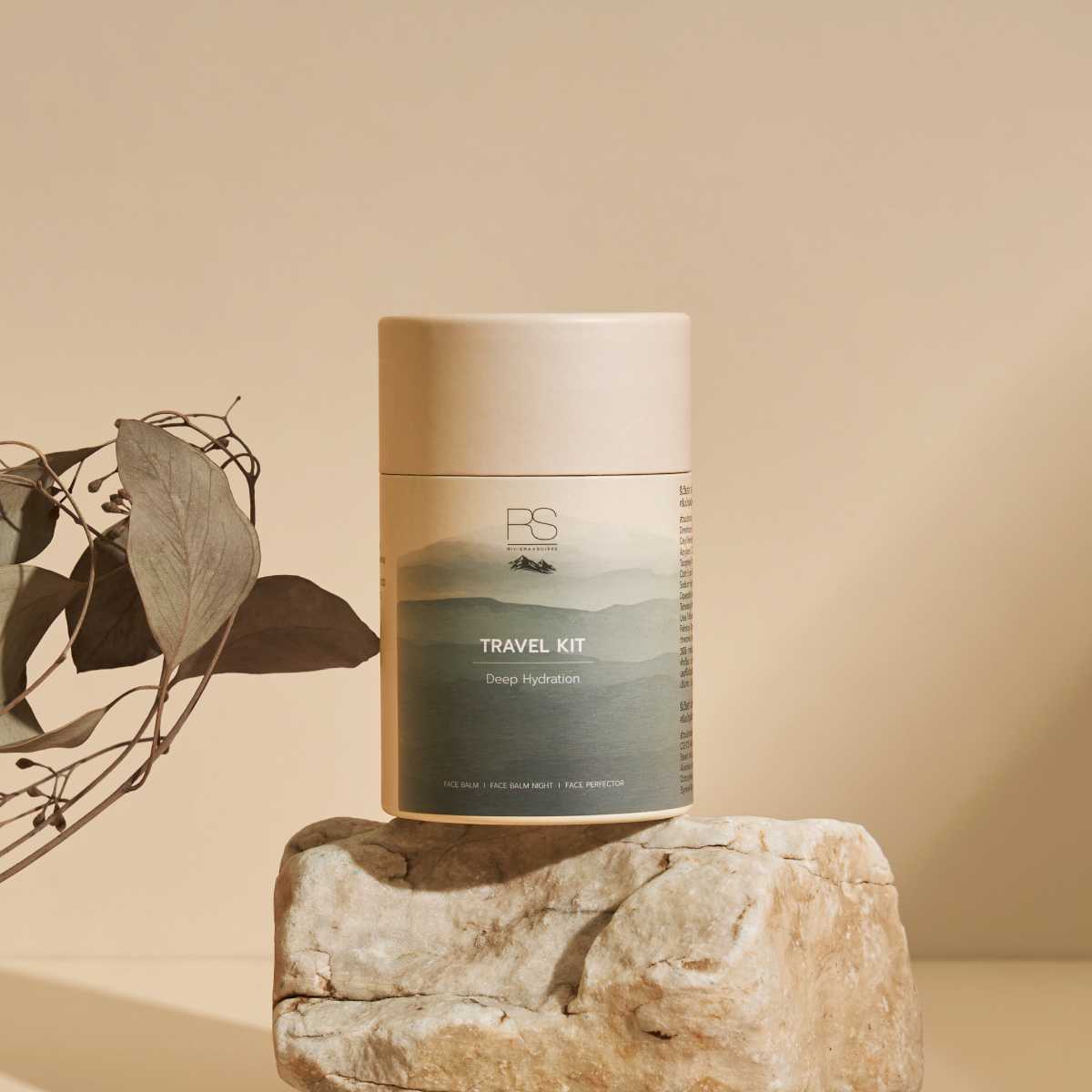 Riviera Suisse Travel Kit