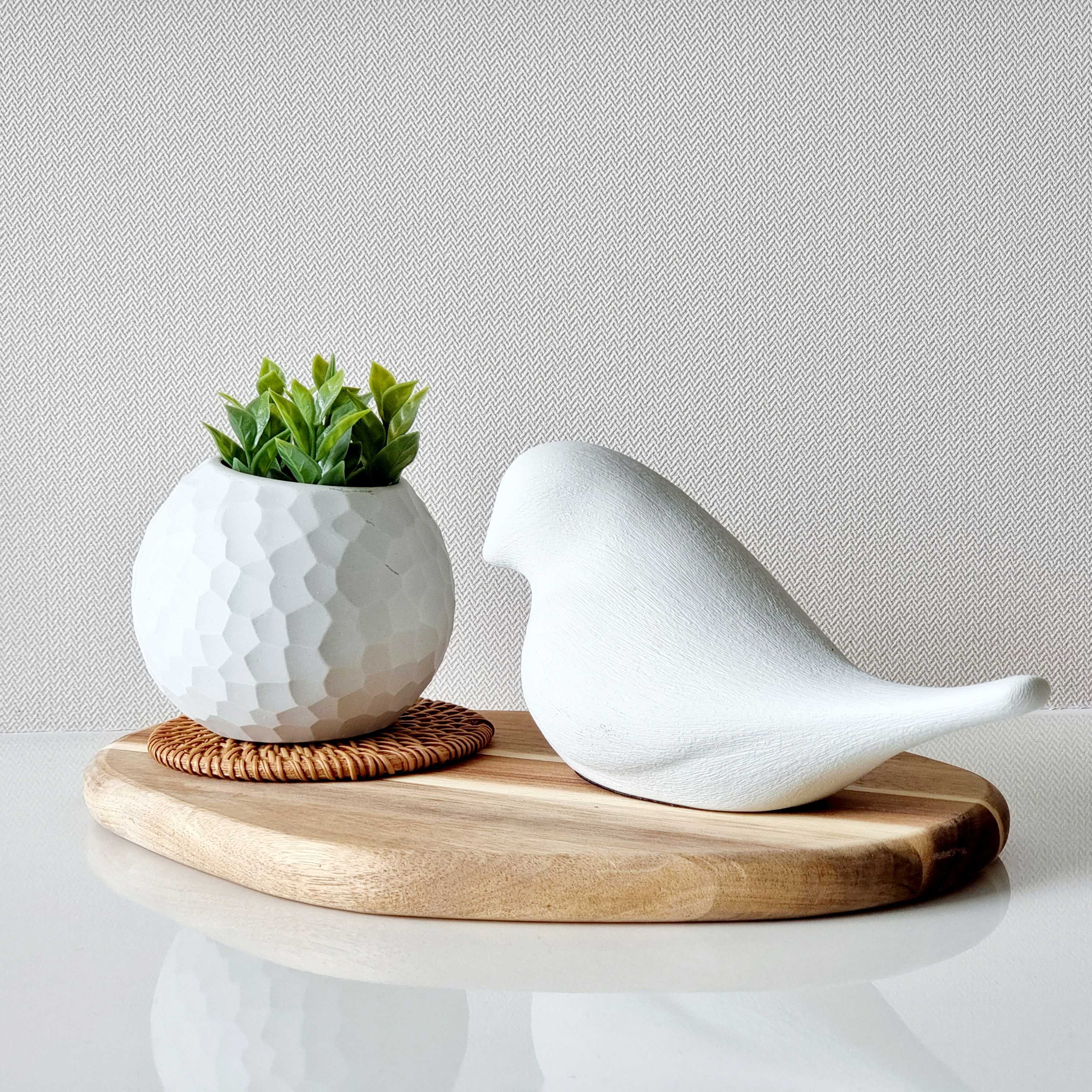White Bird Ceramic: นกเซรามิคสีขาว