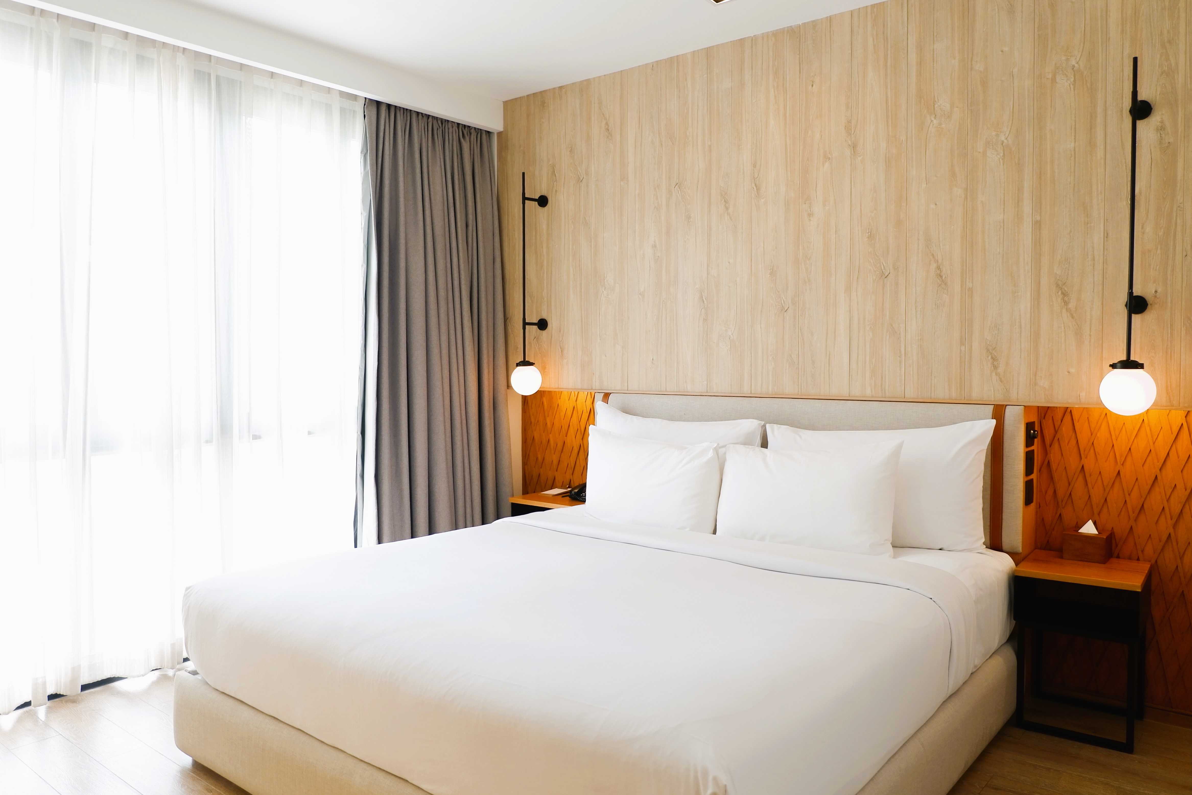 8. The Executive Suite - Craftsman Exclusive Deal