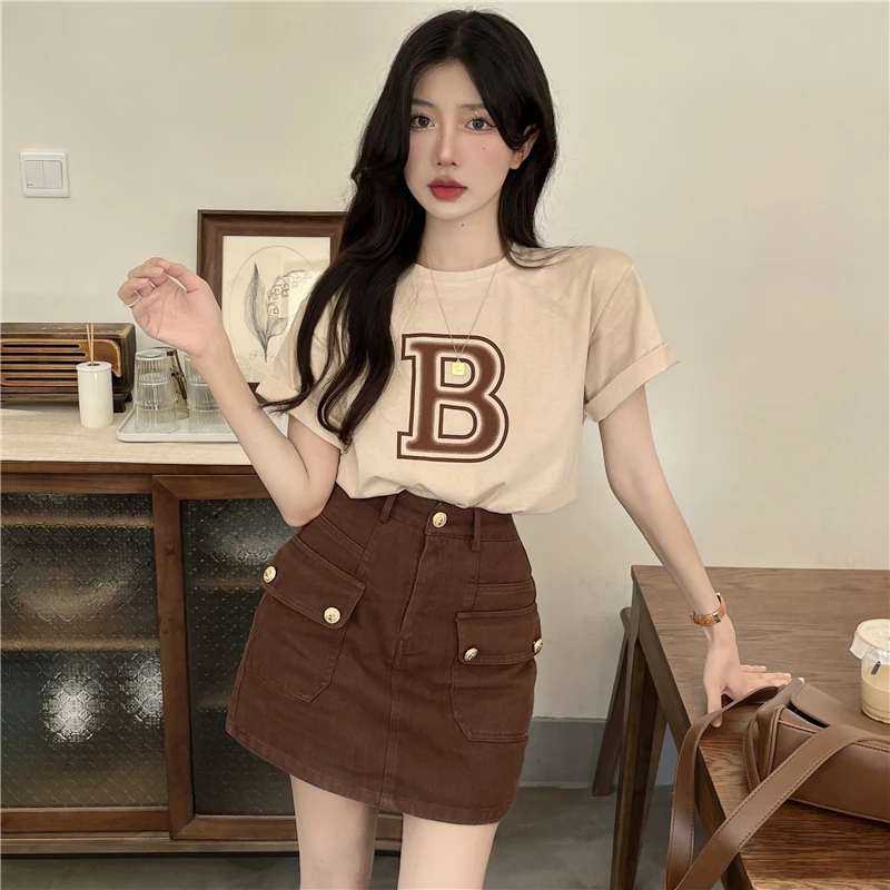 พร้อมส่ง ชุดเซตเสื้อยืดและกระโปรงทรงสวย ผ้าเนื้อดีมาก