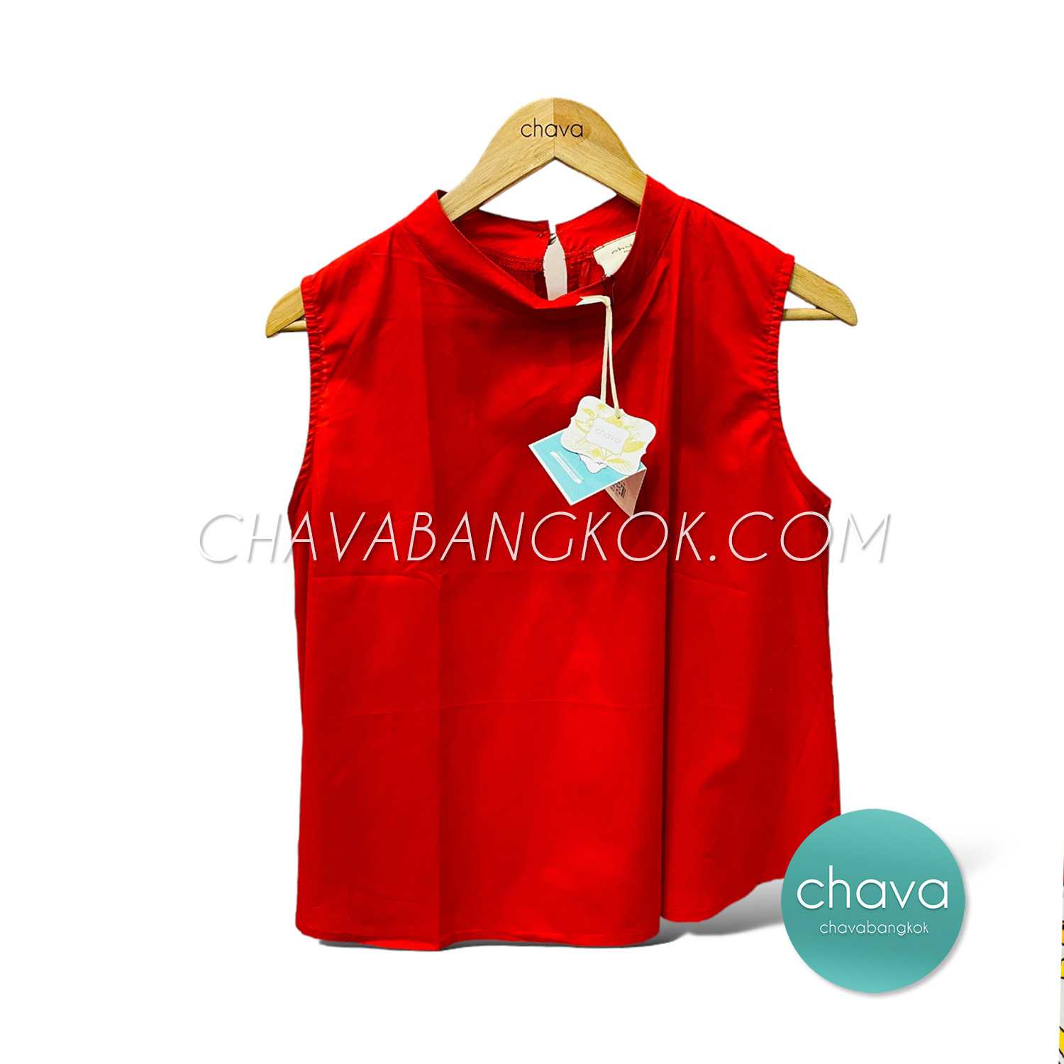 เสื้อ Blouse / เสื้อ top ลายพื้นแดง คอกลม ผ้าคอตต้อน แขนกุด กระดุมหลัง กระเป๋า 2 ข้าง