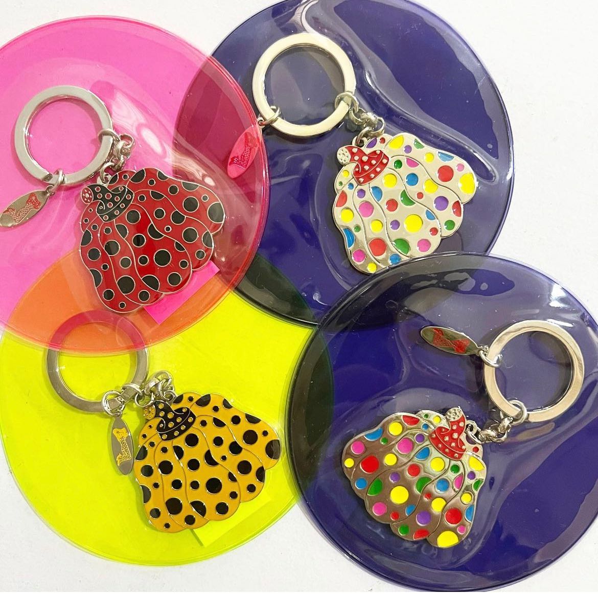 Japan Yayoi Kusama YAYOI Kusama Key Ring พวงกุญแจ stainless 