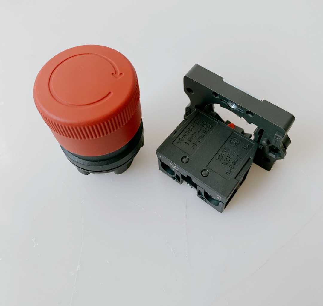 RS,RX Emergency stop 30mm 800FP-MT34 , (LC/528310)-AA
