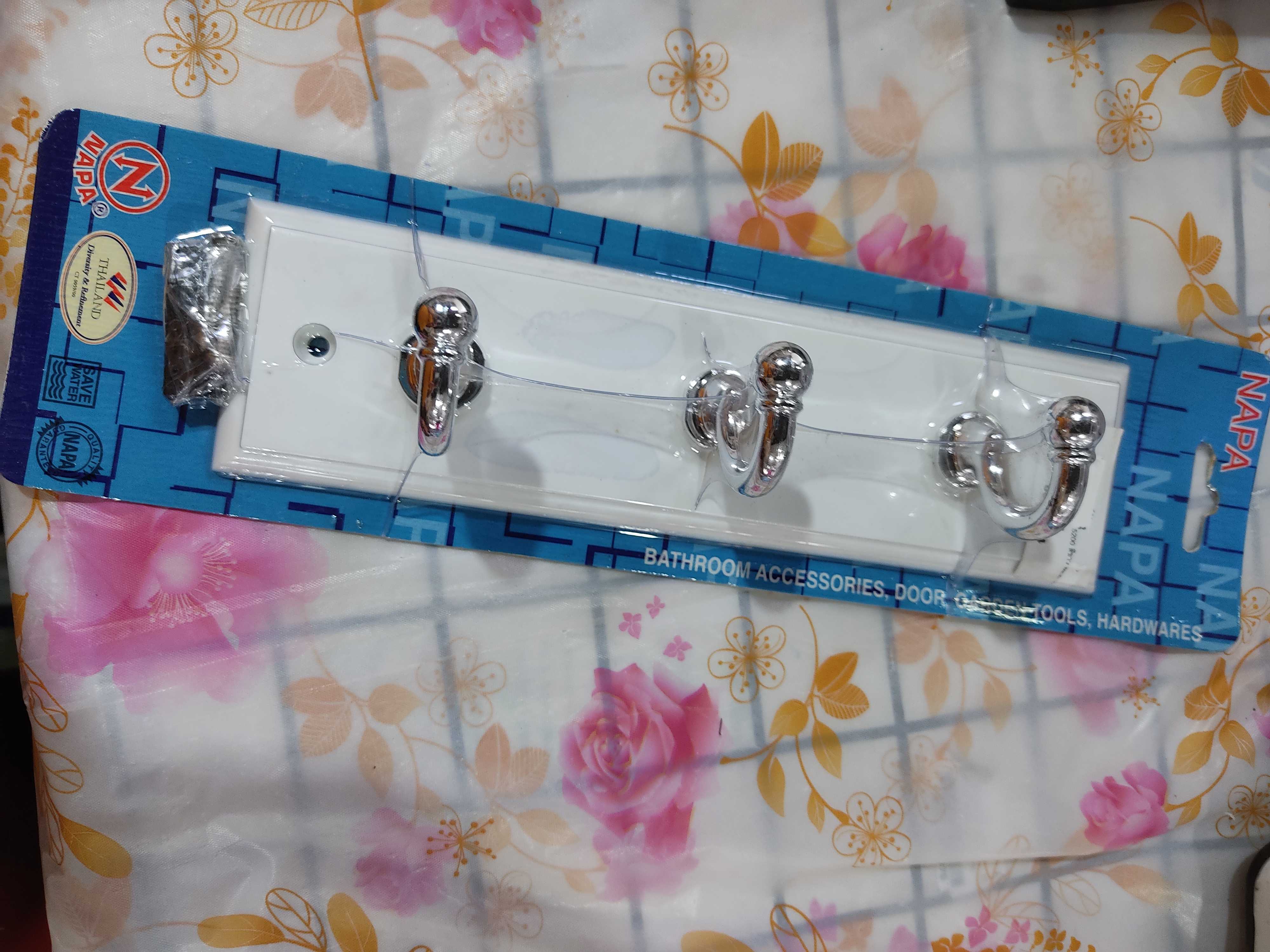 ขอแขวนเดี่ยว 3ขอ No.5200 สีขาว MEE