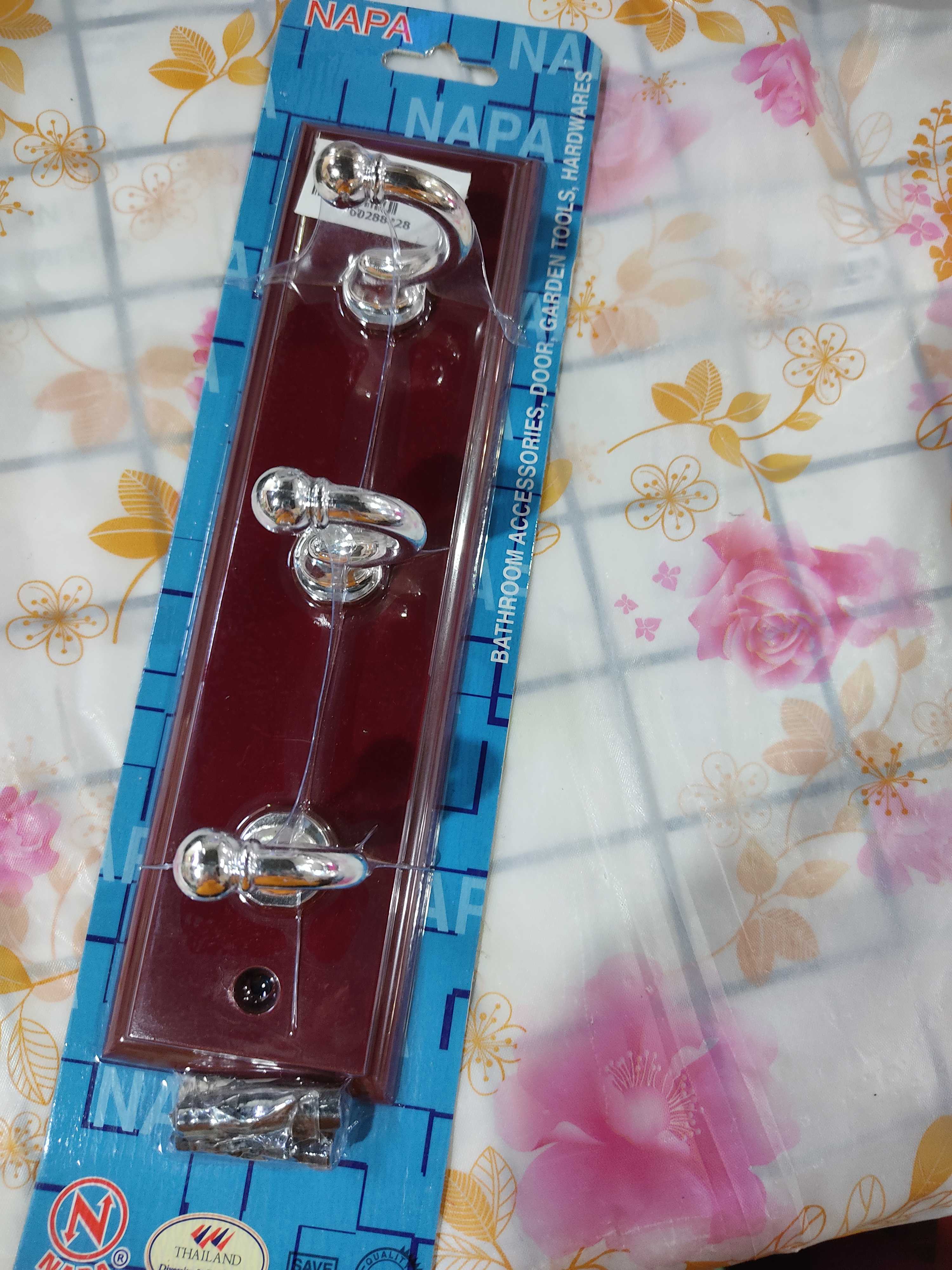 ขอแขวนเดี่ยว 3ขอ No.5200 สีแดง MEE