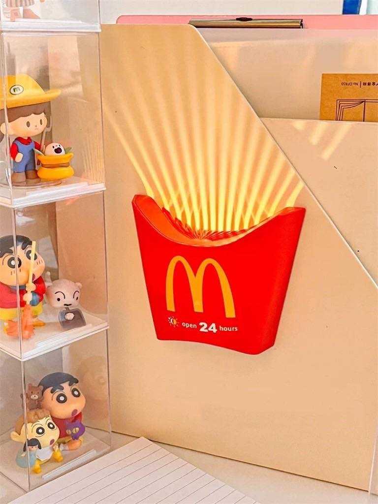 โคมไฟ 𝐌𝐜 𝐃𝐨𝐧𝐚𝐥𝐝 🍟 Twinnies Decor