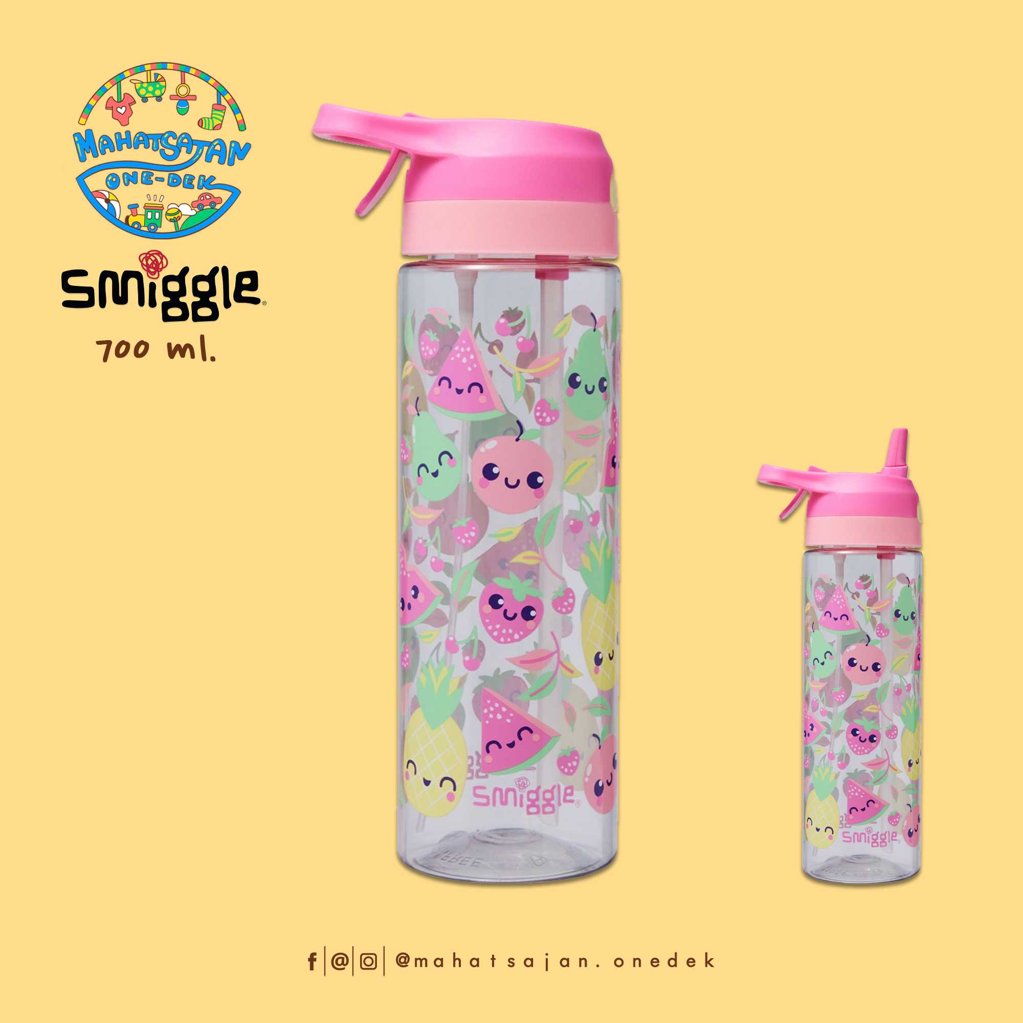 Smiggle Flip Top Spritz Plastic Drink Bottle 700ml. กระบอกน้ำพลาสติก หัวสเปรย์้ 700 มล.