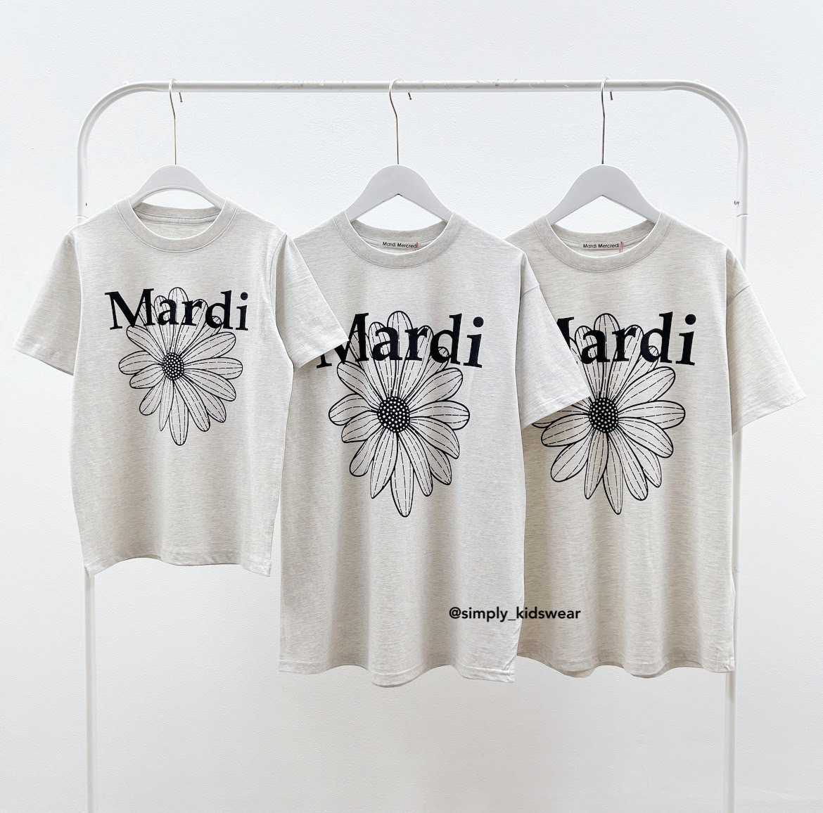 พร้อมส่ง Mardi Flower T-shirt