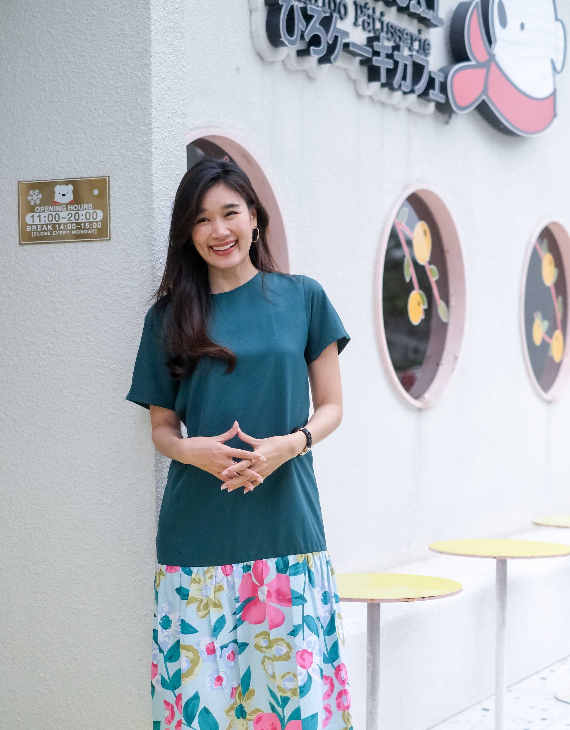 Maxi Dress ชุดเดรสยาว สีเขียว มีแขน กระดุมหลัง มีกระเป๋าซ่อน 2 ข้าง