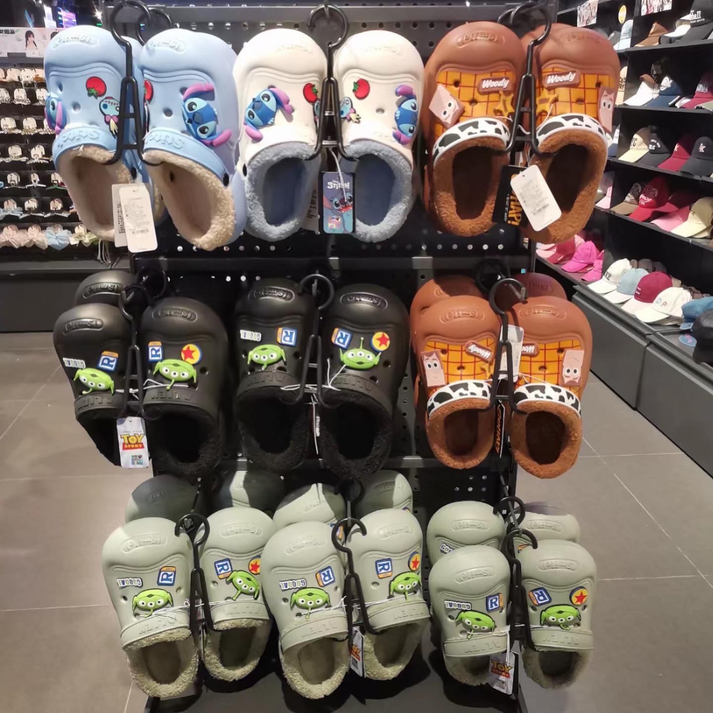 [Pre] รองเท้าแตะtoystory กรีนแมน วู้ดดี้ สติช
