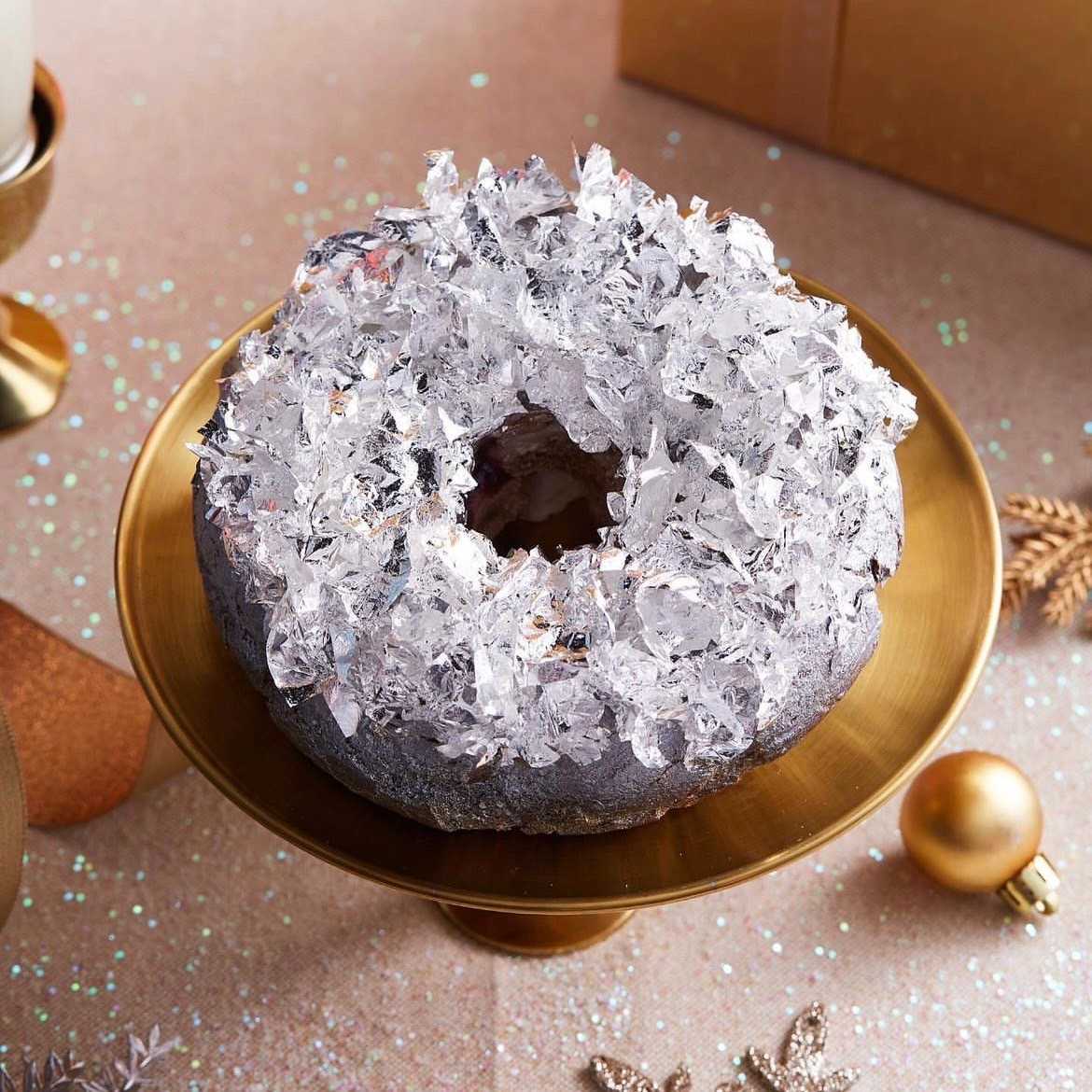 Platinum Donut โดนัททองคำขาว