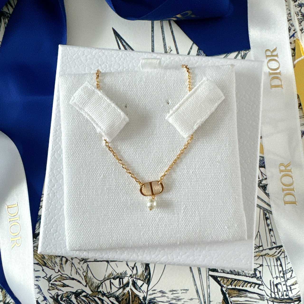 New Dior Necklace  📌(ทักเชทก่อนสั่งซื้อ)​ 