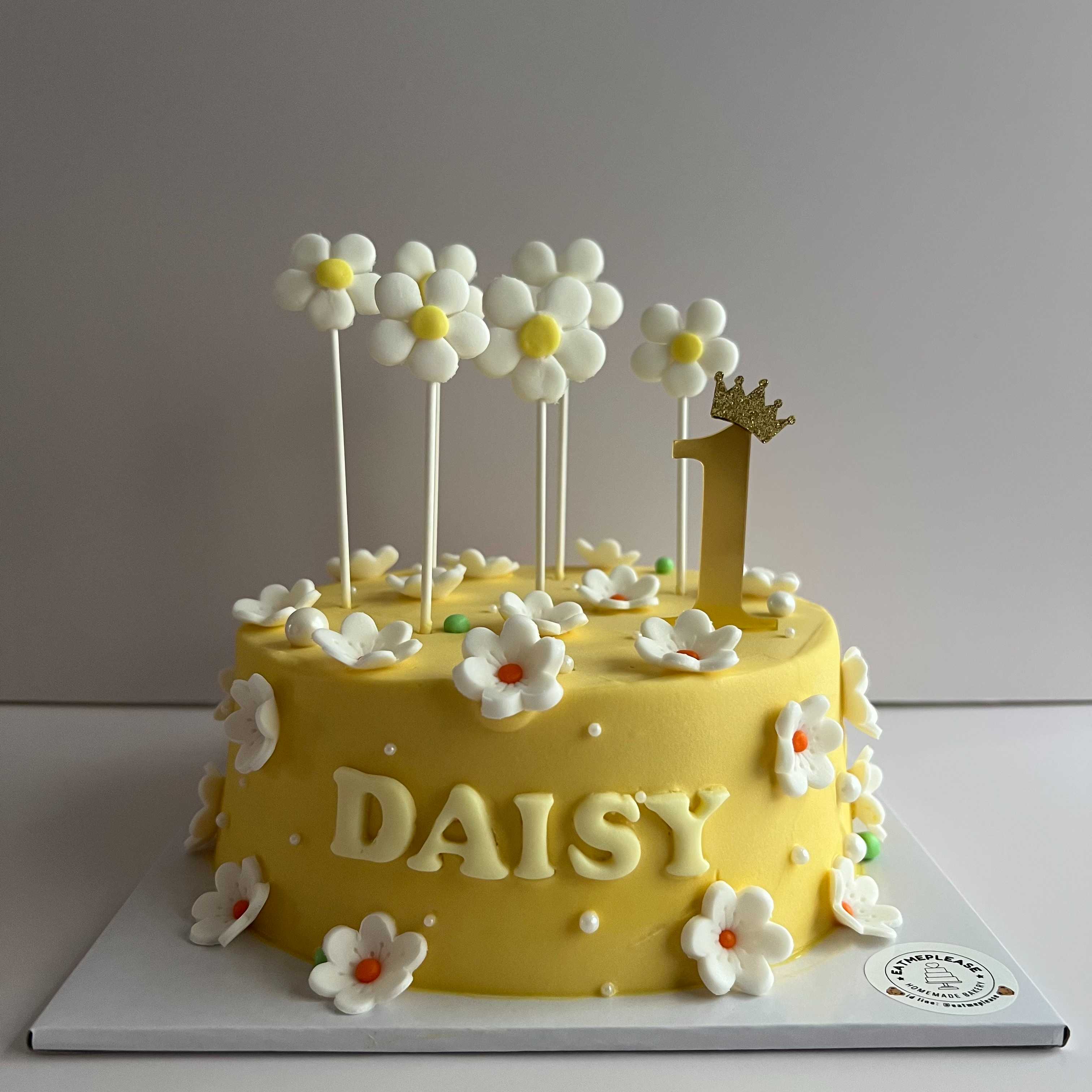 Daisy Cake Birthday Cake Flower Cake เค้กมินิมอล เค้กวันเกิด เค้กดอกเดซี่ เค้กดอกไม้