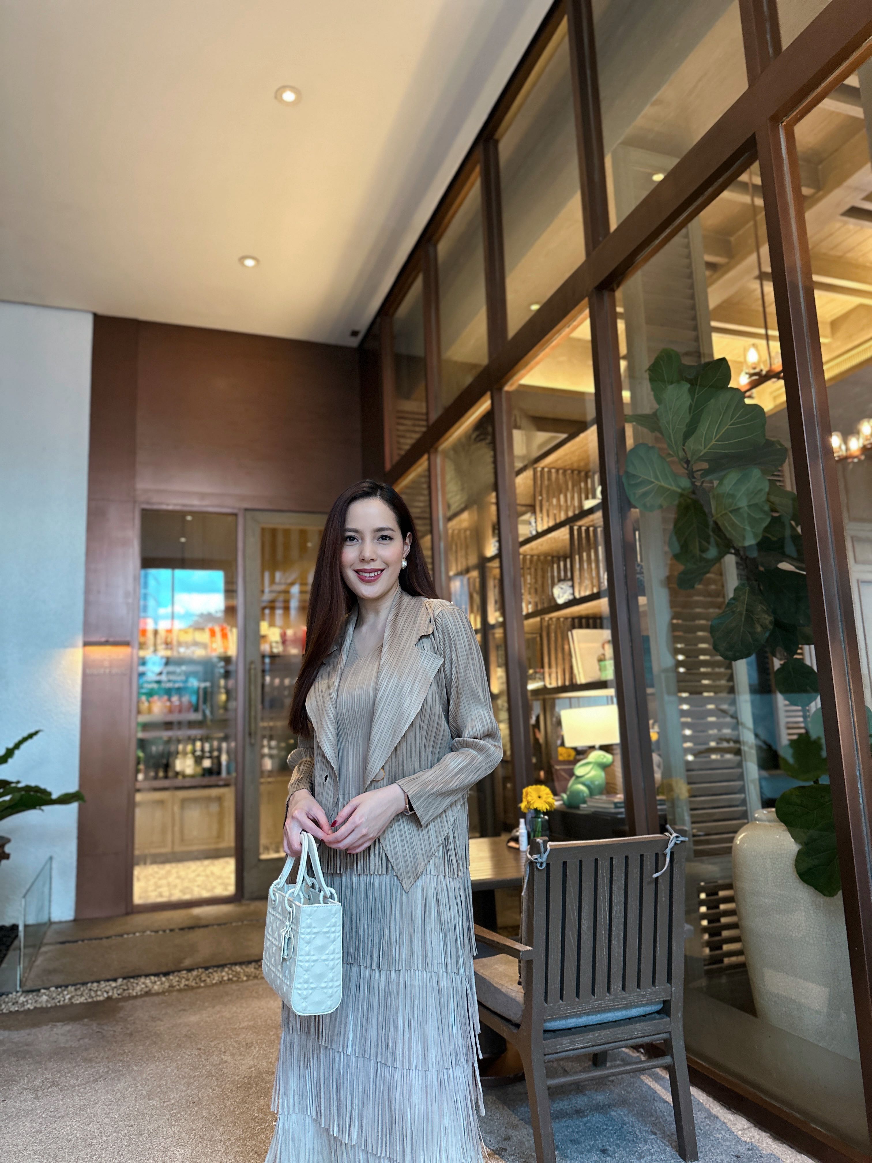 Christina Pleated  🏷️ brown color 🏷️ 