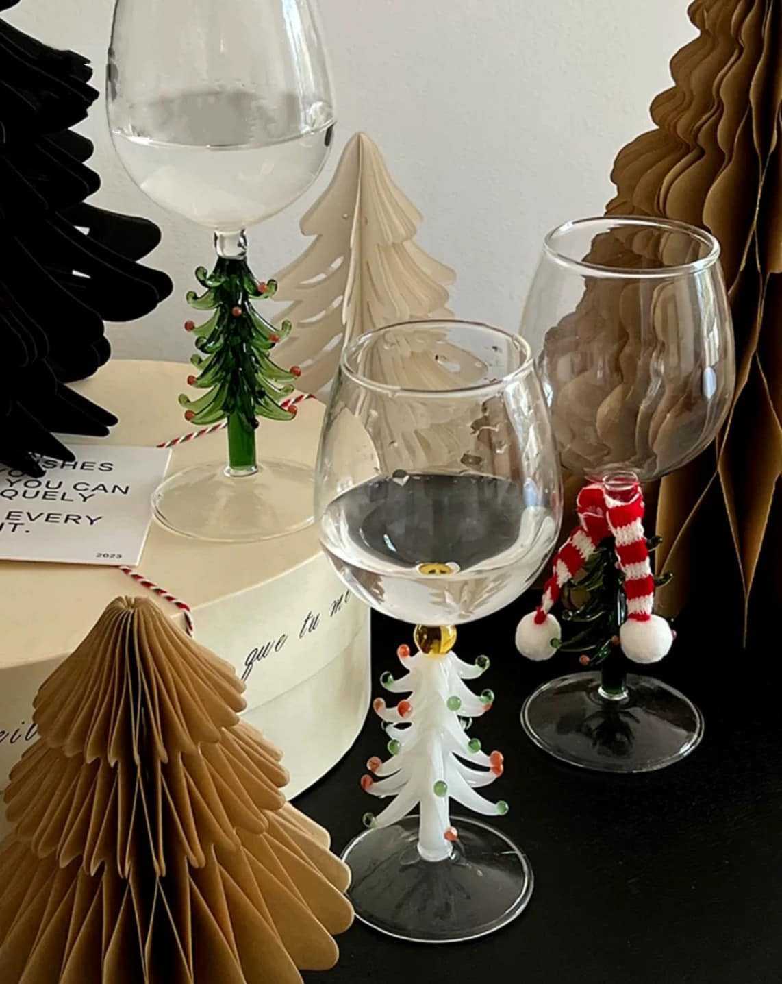 แก้วไวน์ 𝑪𝒉𝒓𝒊𝒔𝒕𝒎𝒂𝒔 𝒕𝒓𝒆𝒆 🎄🎄 Twinnies Decor